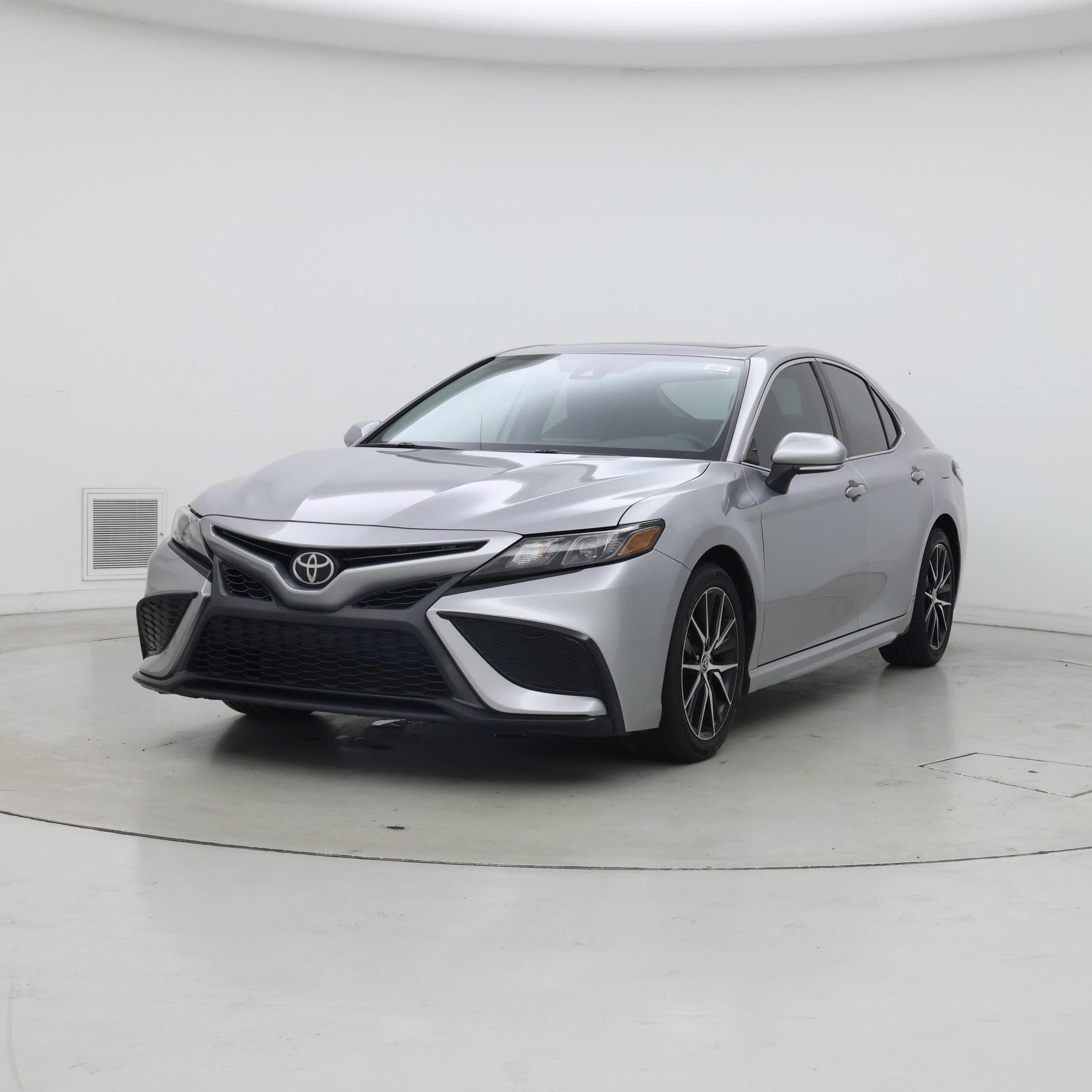 Thumbnail: 2022 Toyota Camry - 4