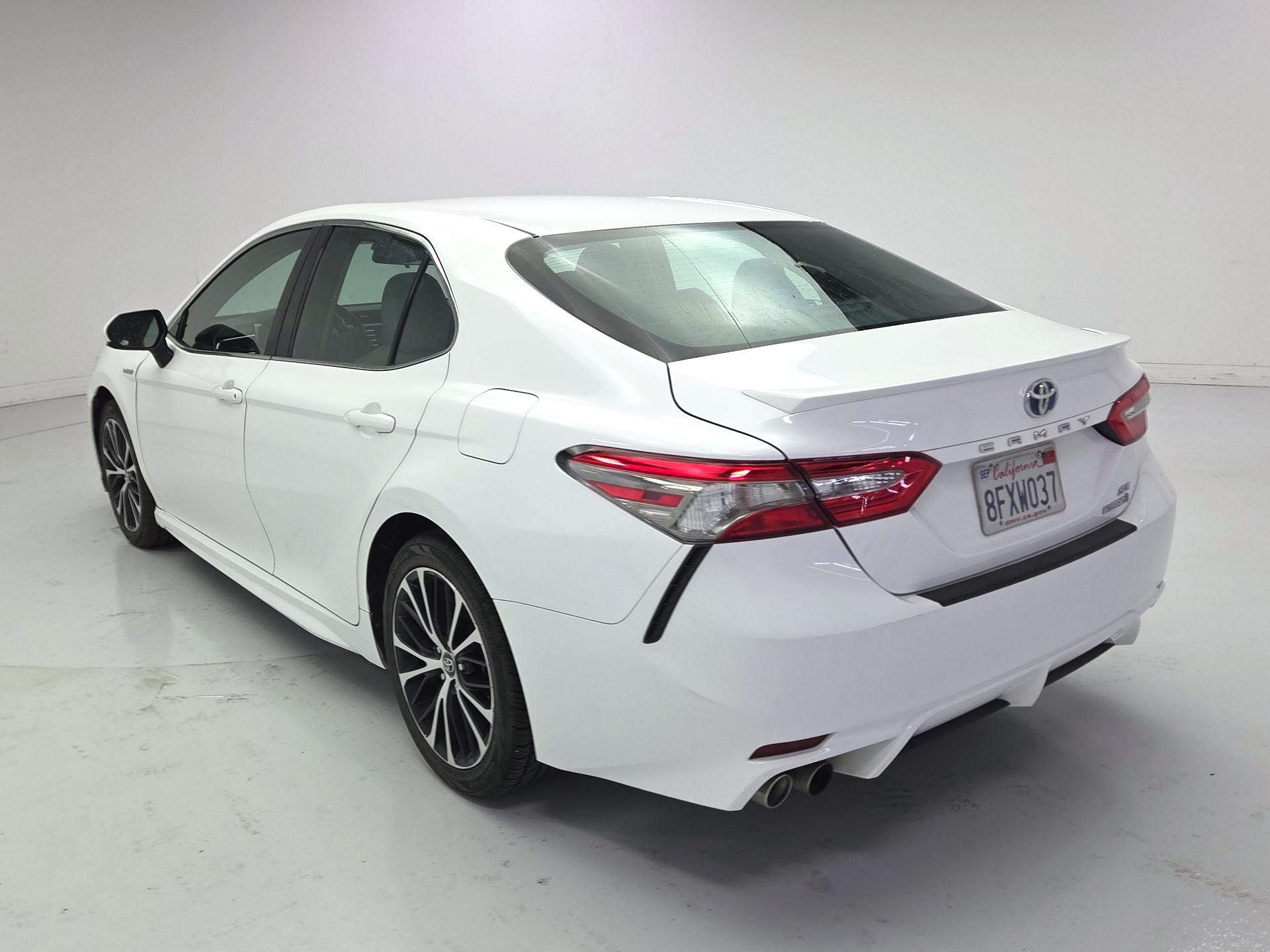 Thumbnail: 2018 Toyota Camry - 7