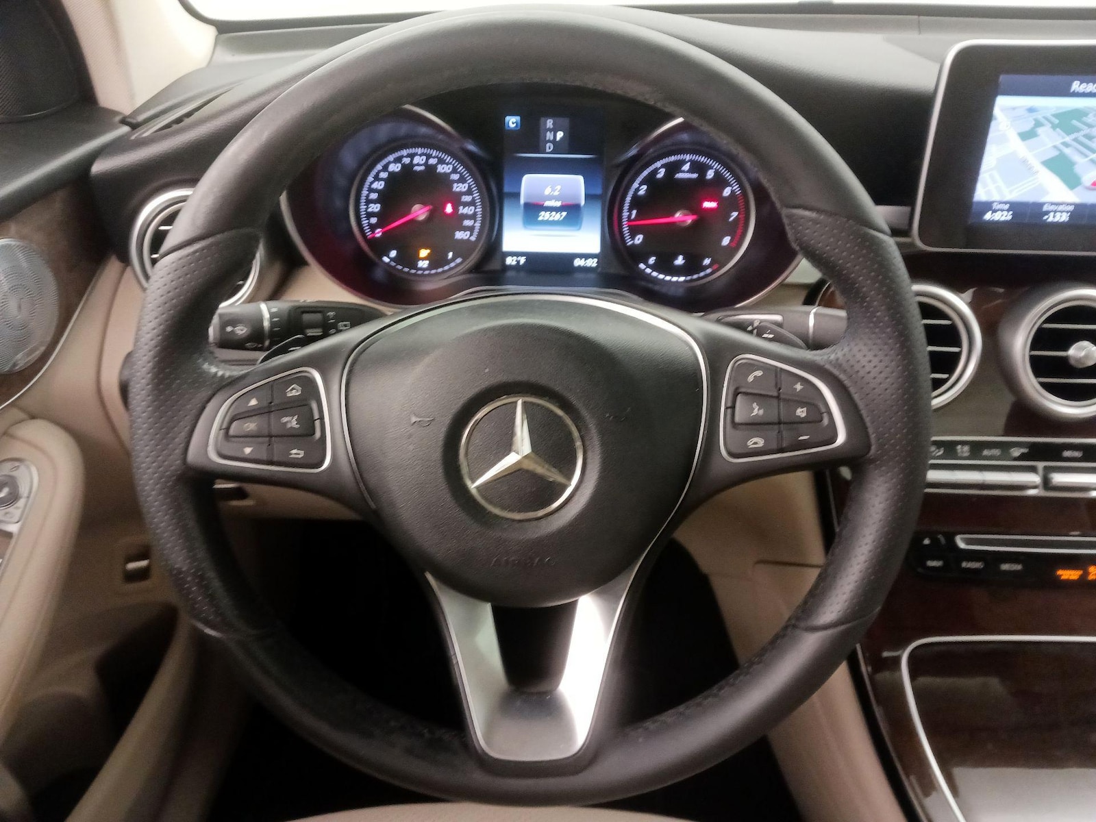 2018 Mercedes-Benz GLC GLC300 - Photo 11