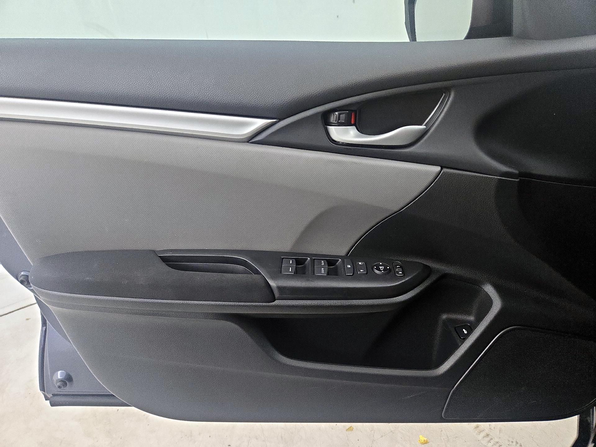 Thumbnail: 2020 Honda Civic - 12