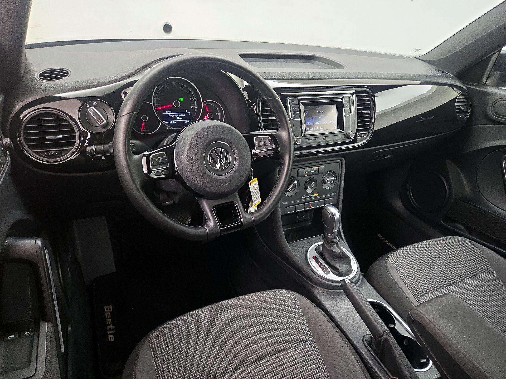 Thumbnail: 2018 Volkswagen Beetle - 9