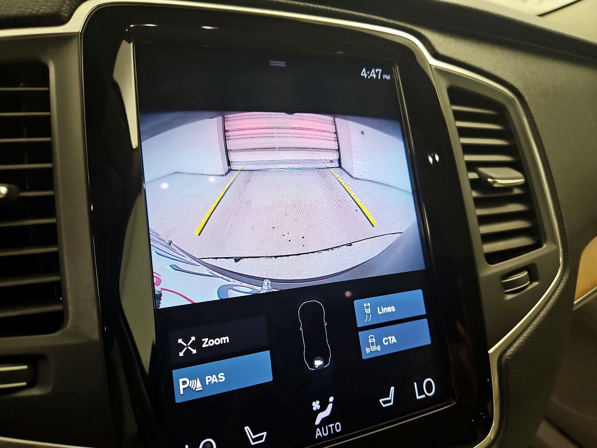 Thumbnail: 2021 Volvo XC90 - 14