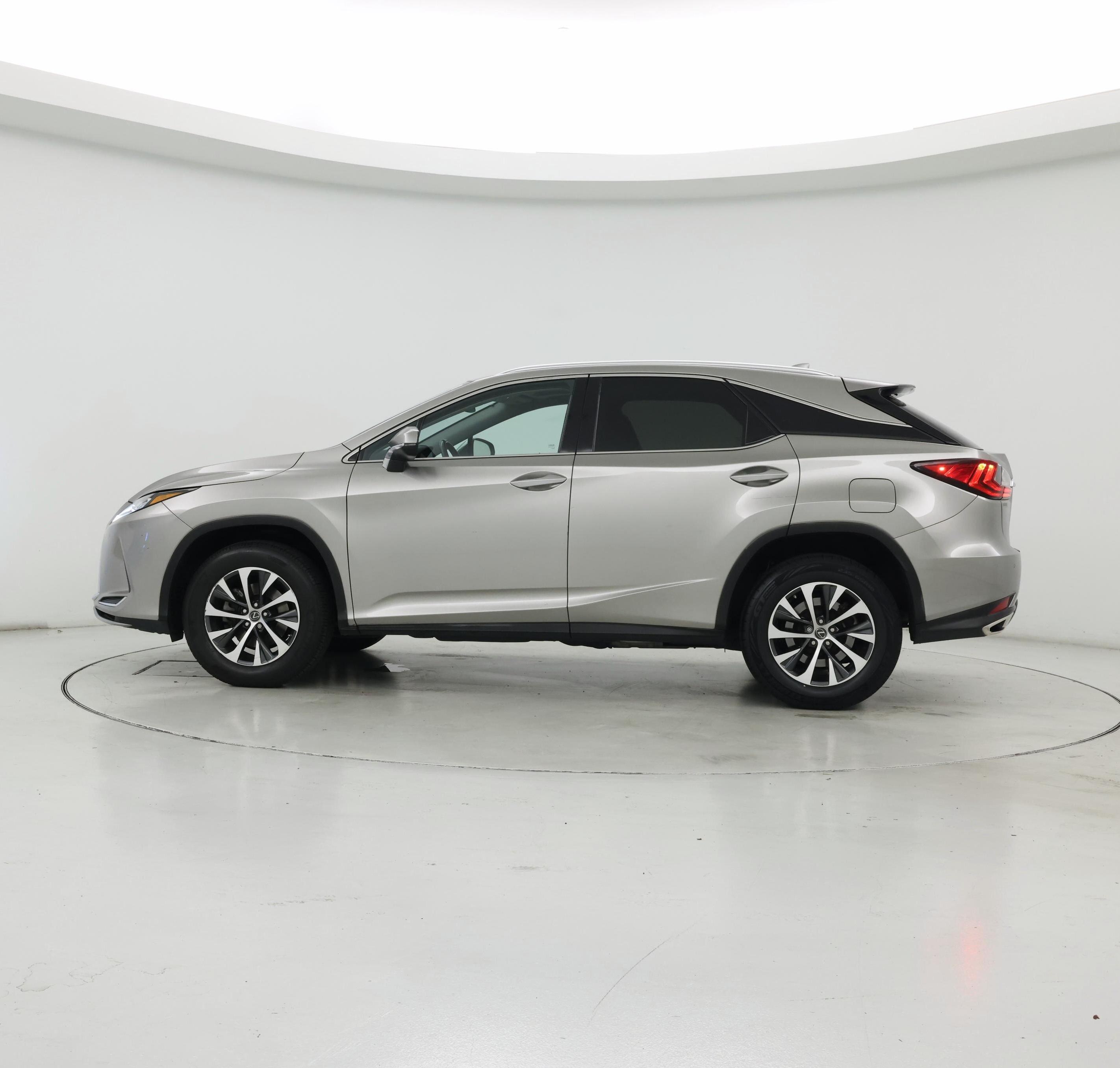 Thumbnail: 2020 Lexus RX - 3