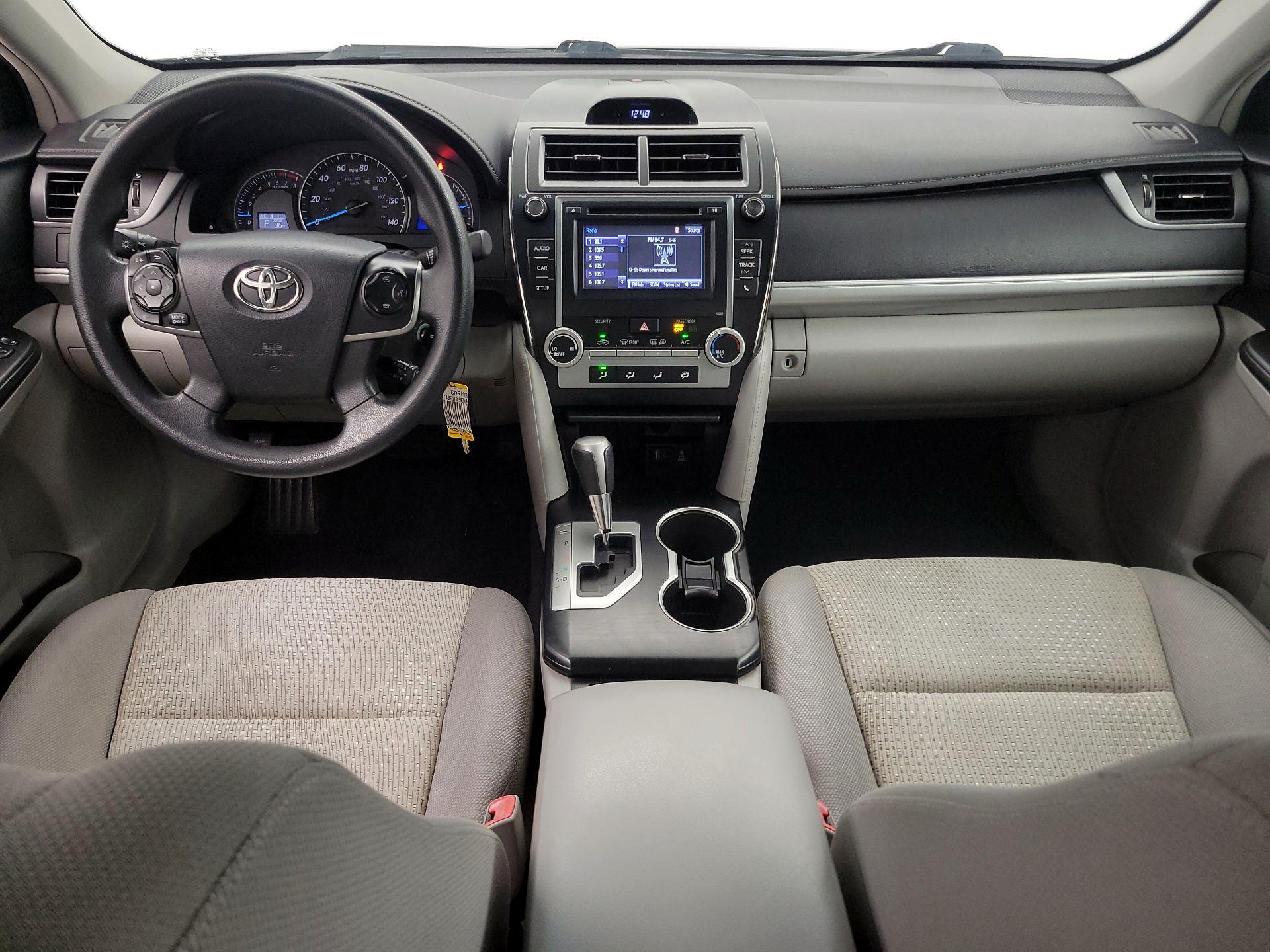 Thumbnail: 2014 Toyota Camry - 9