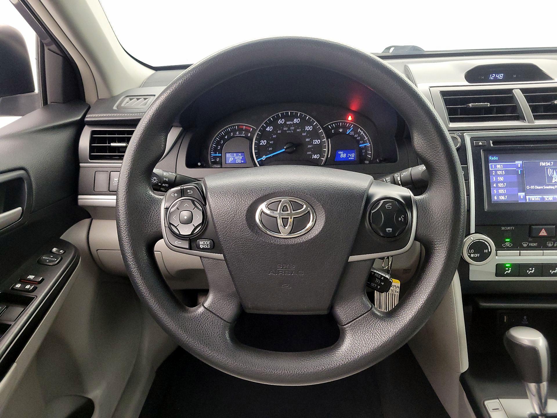 Thumbnail: 2014 Toyota Camry - 10