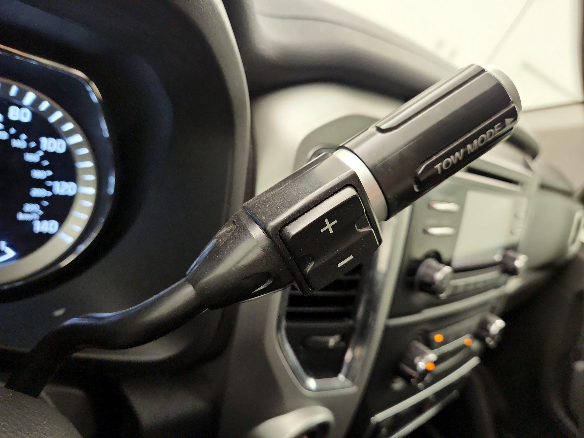 Thumbnail: 2017 Nissan Titan - 15