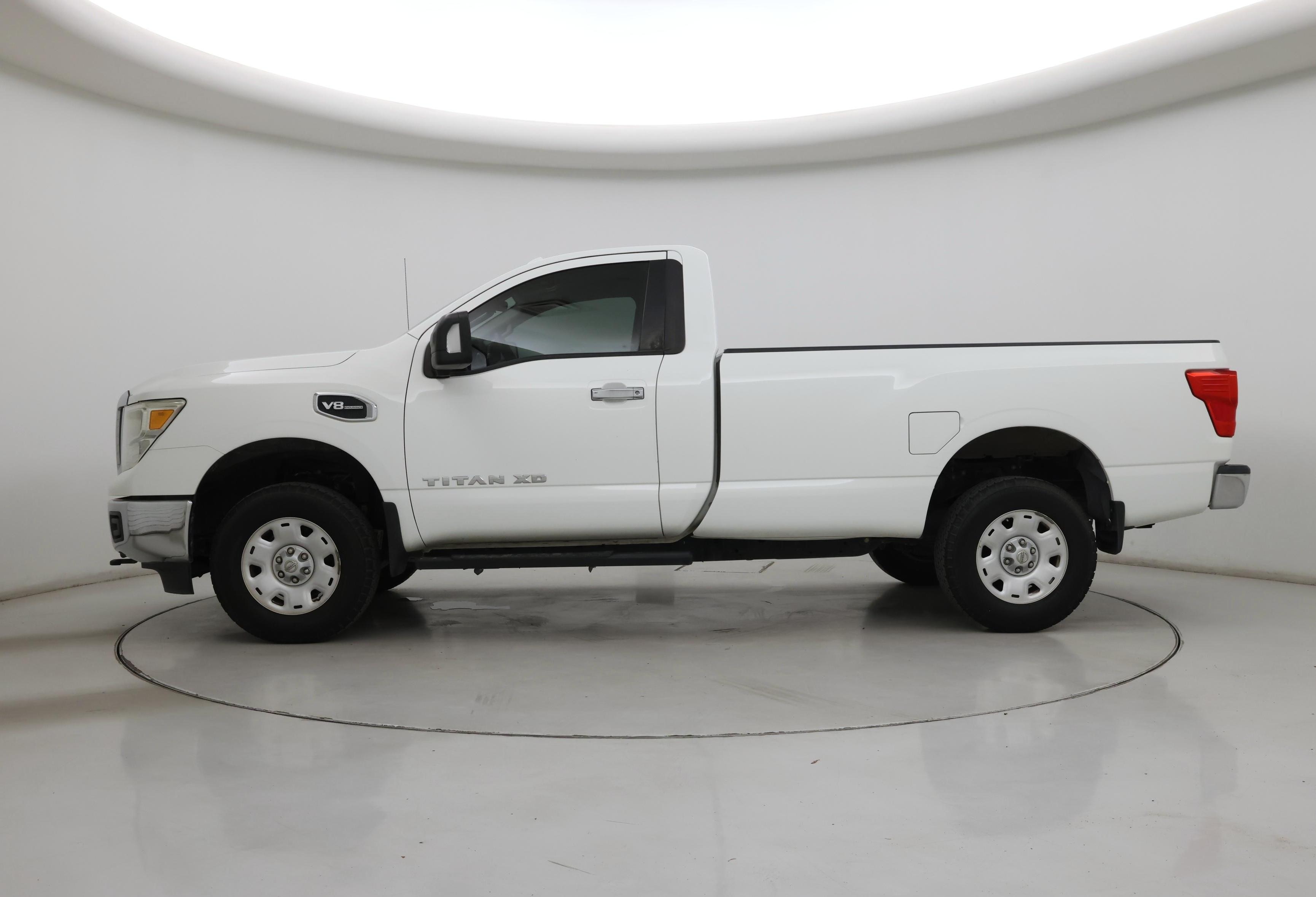 Thumbnail: 2017 Nissan Titan - 3
