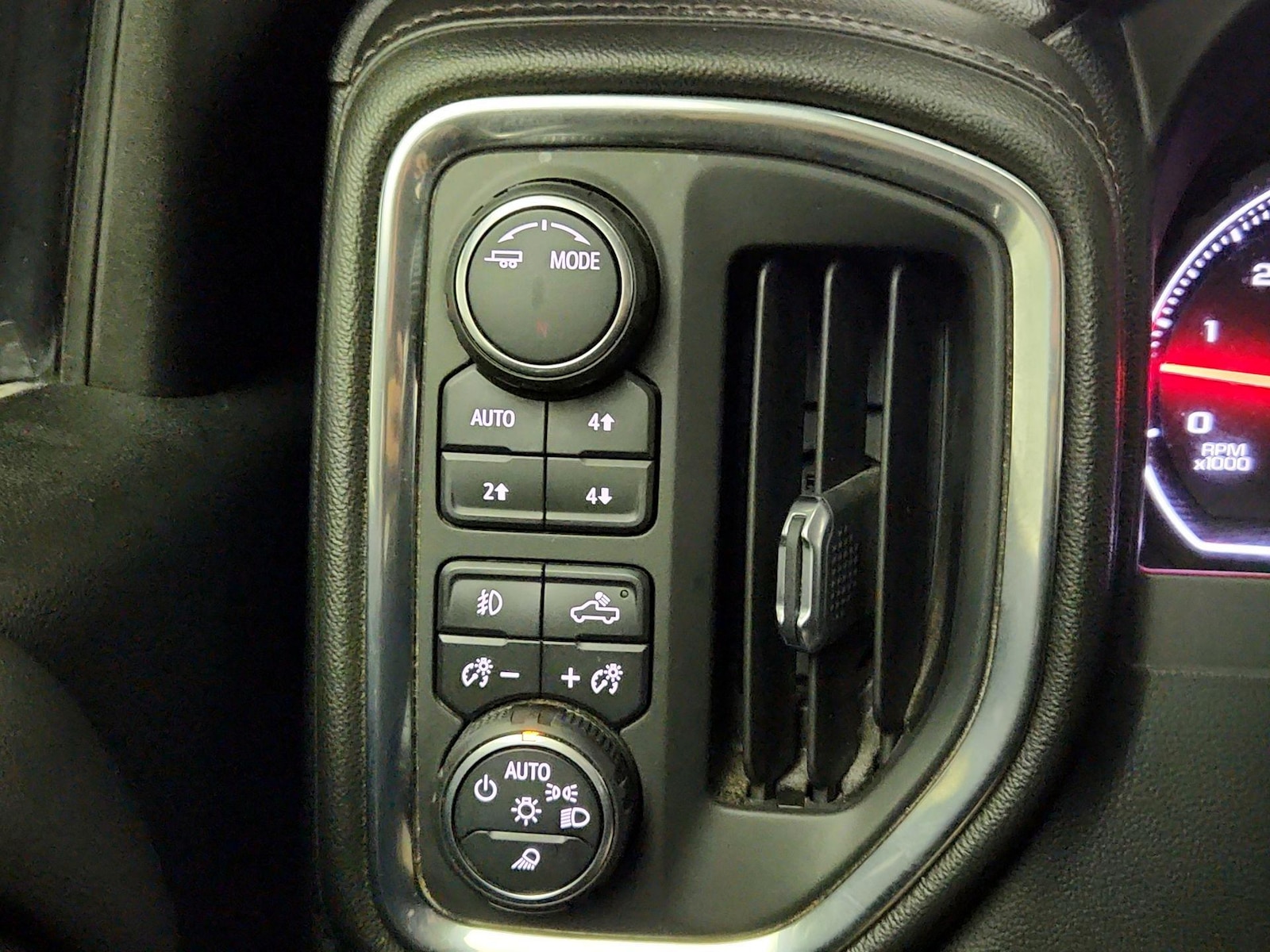 2020 Chevrolet Silverado 3500HD LTZ - Photo 14