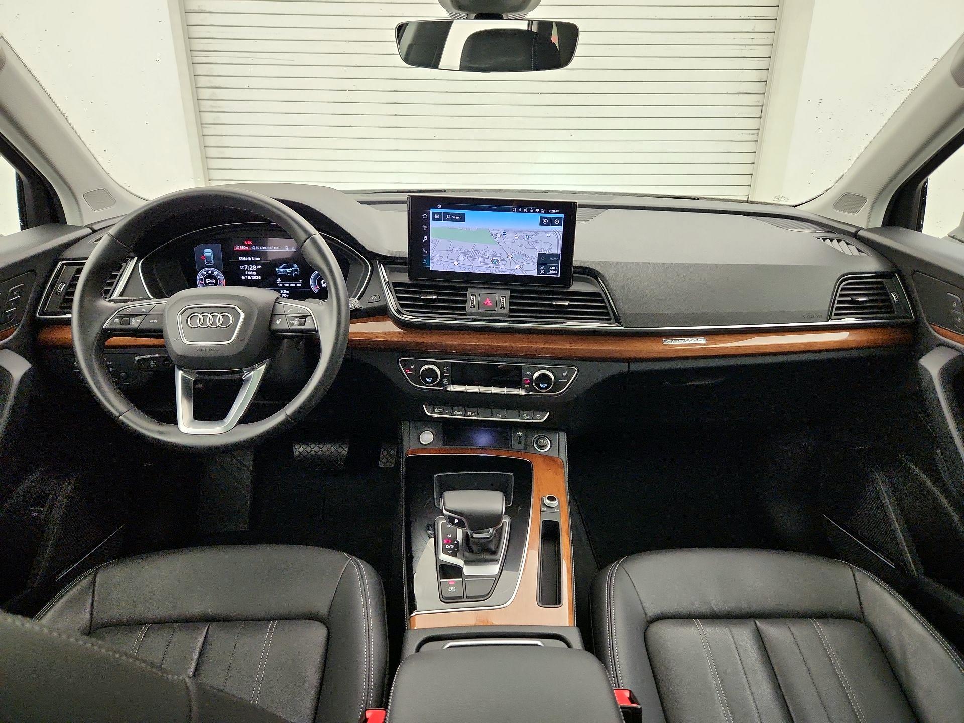 Thumbnail: 2022 Audi Q5 - 9