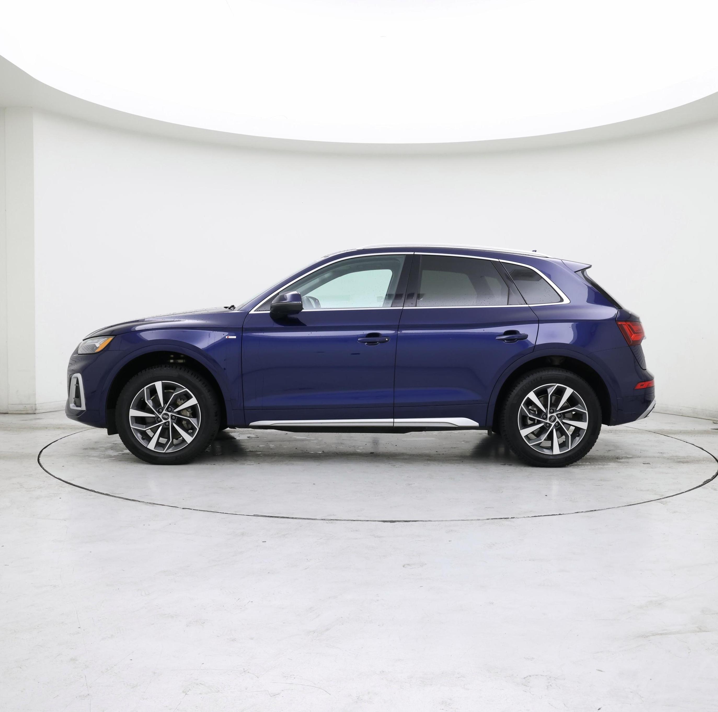 Thumbnail: 2022 Audi Q5 - 3