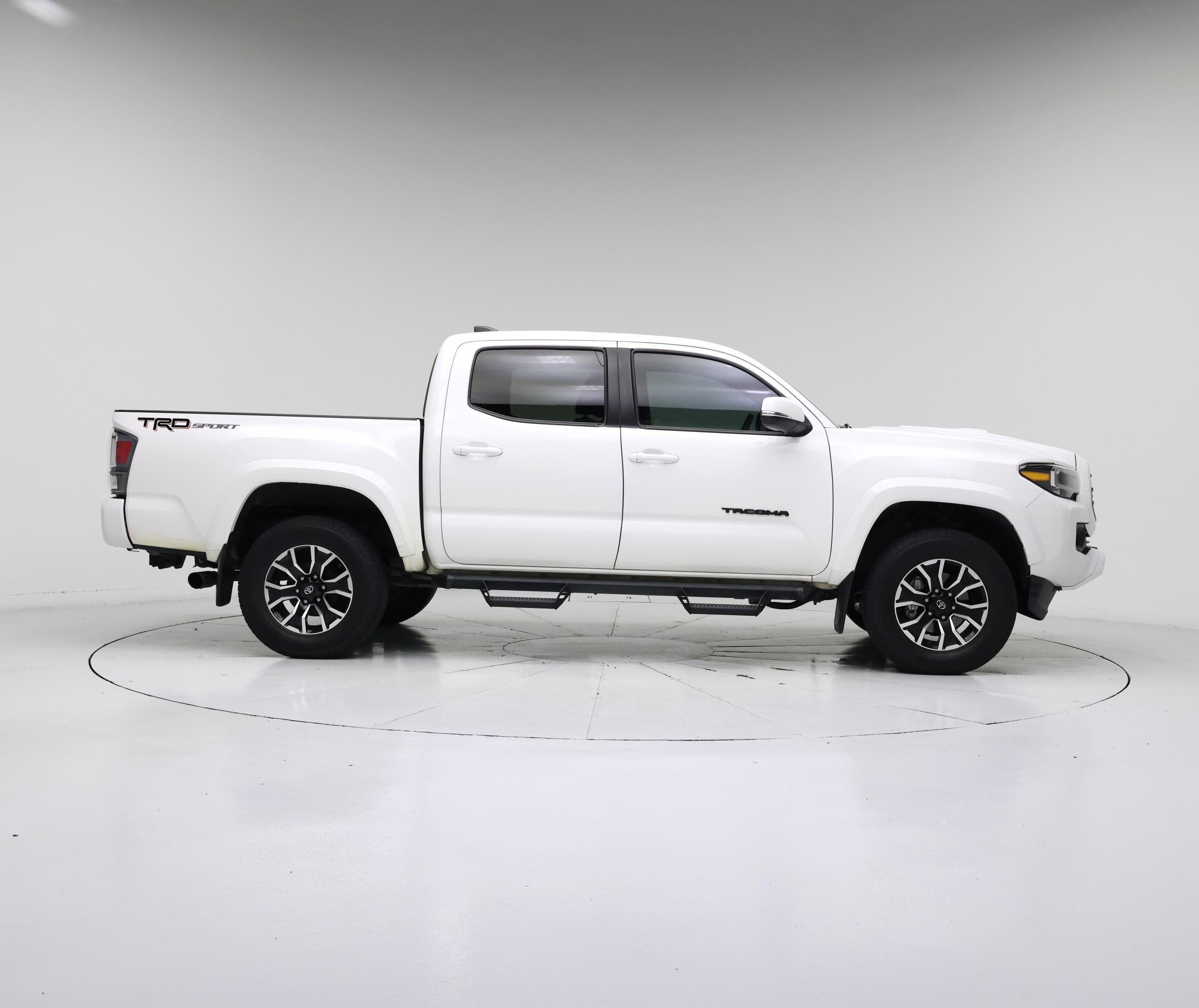 Thumbnail: 2020 Toyota Tacoma - 7