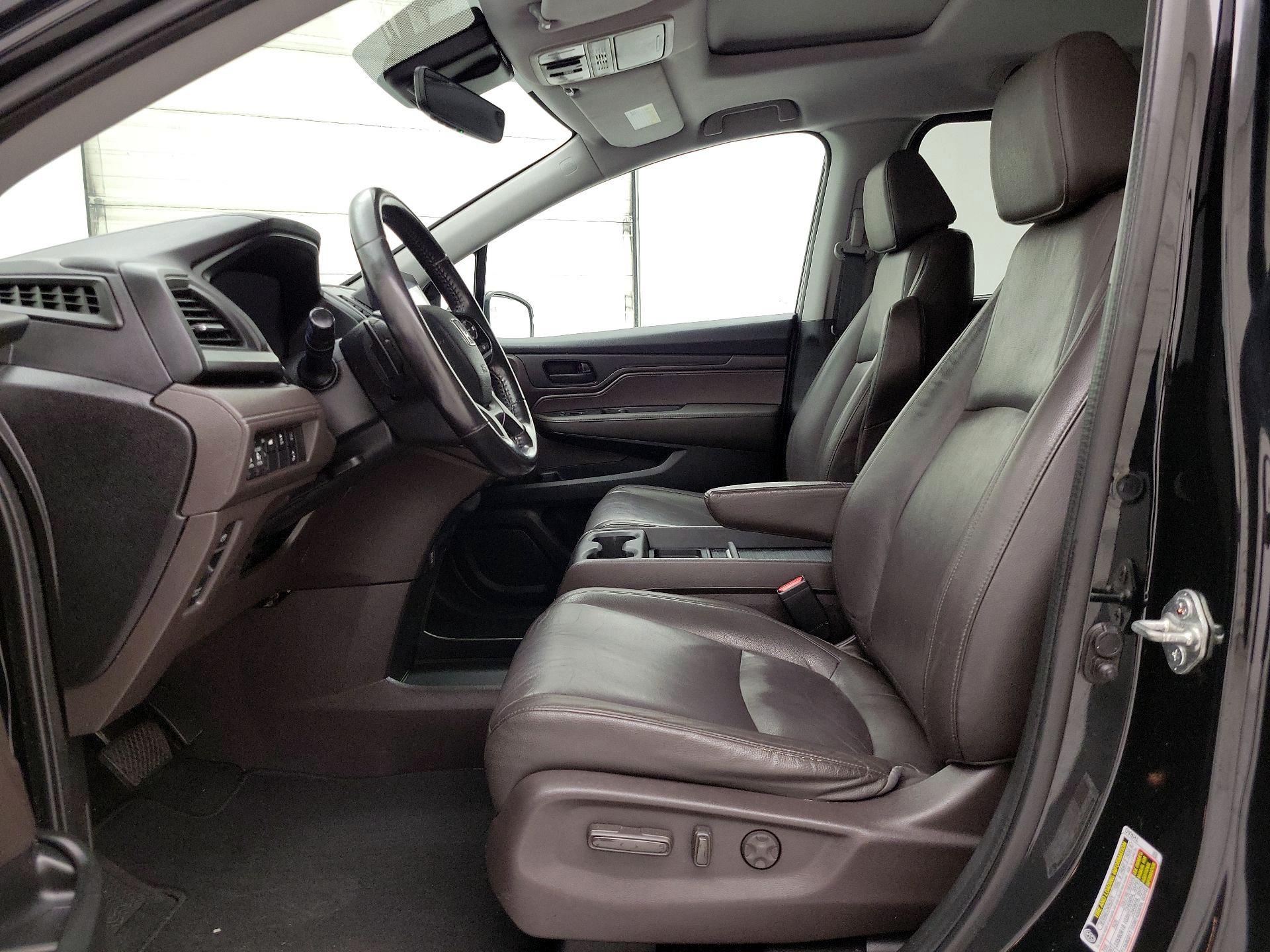 Thumbnail: 2018 Honda Odyssey - 11