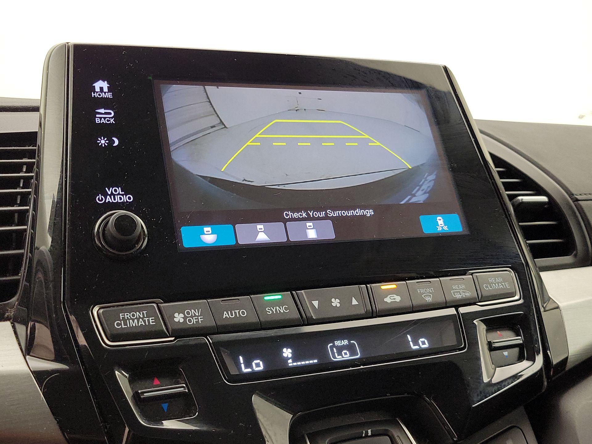 Thumbnail: 2018 Honda Odyssey - 14