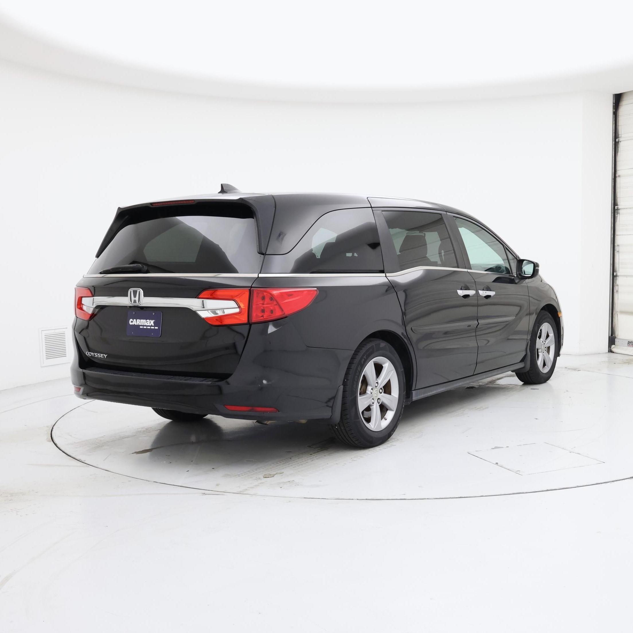 Thumbnail: 2018 Honda Odyssey - 8