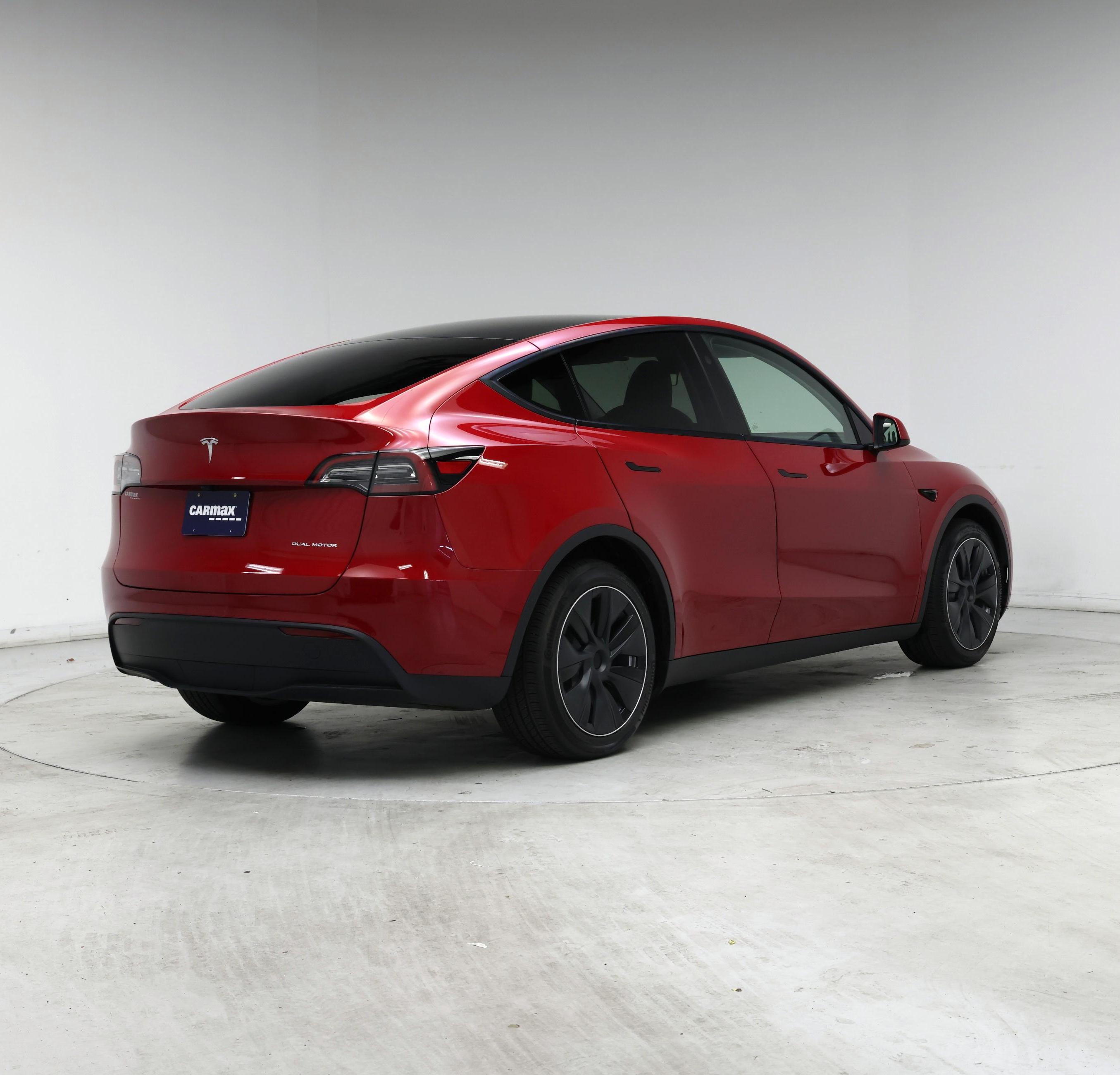 Thumbnail: 2023 Tesla Model Y - 8