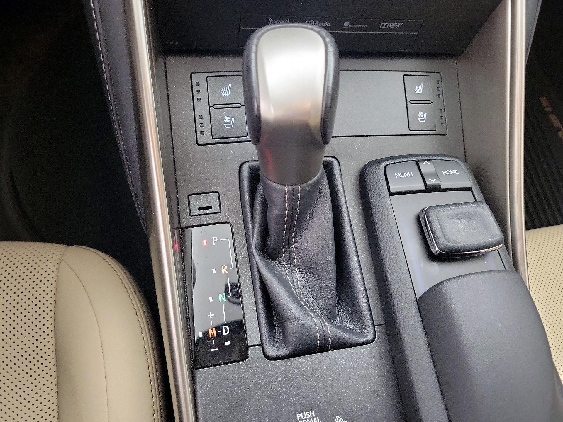Thumbnail: 2015 Lexus IS - 17