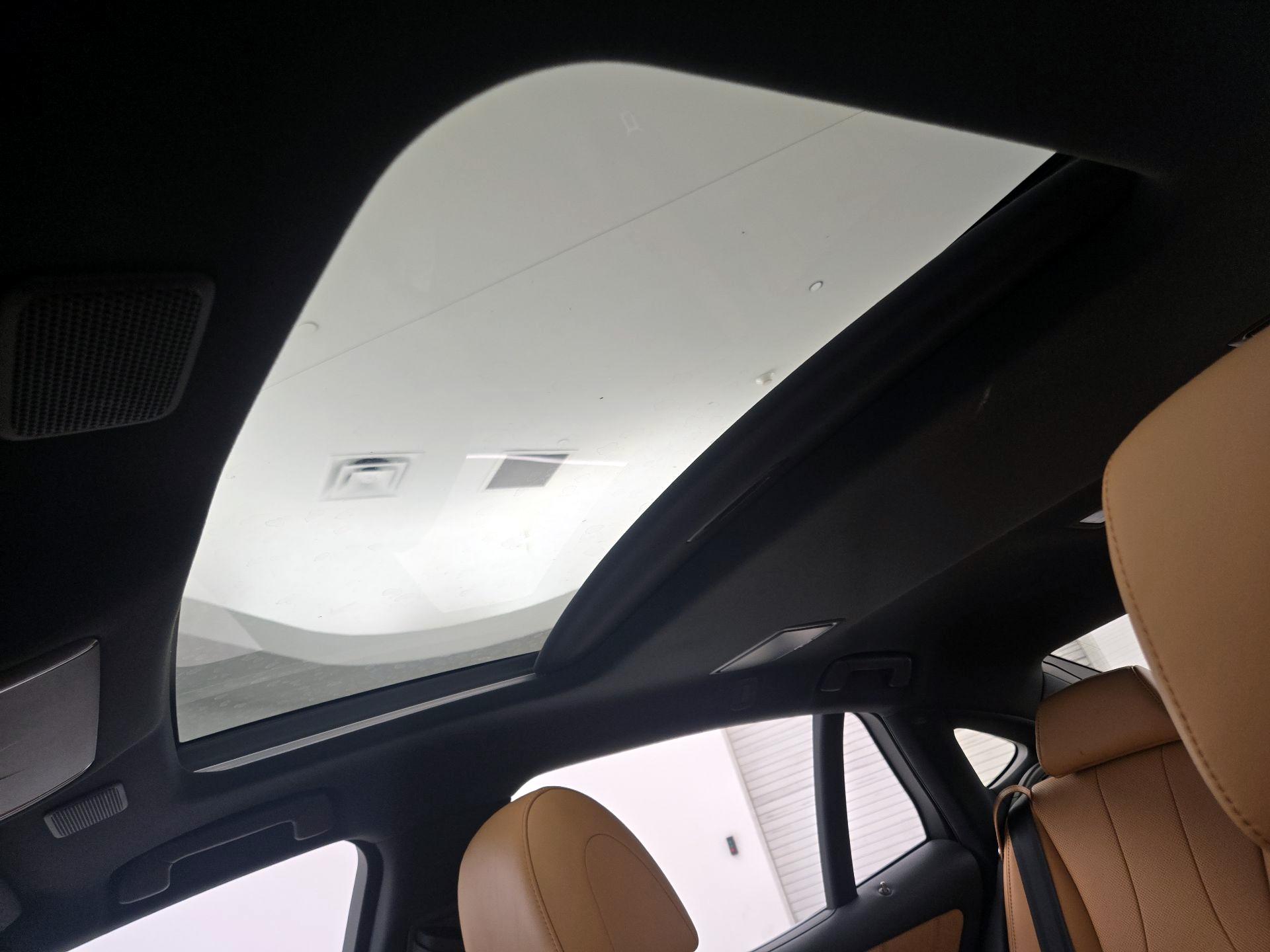 Thumbnail: 2022 Lexus LS - 20
