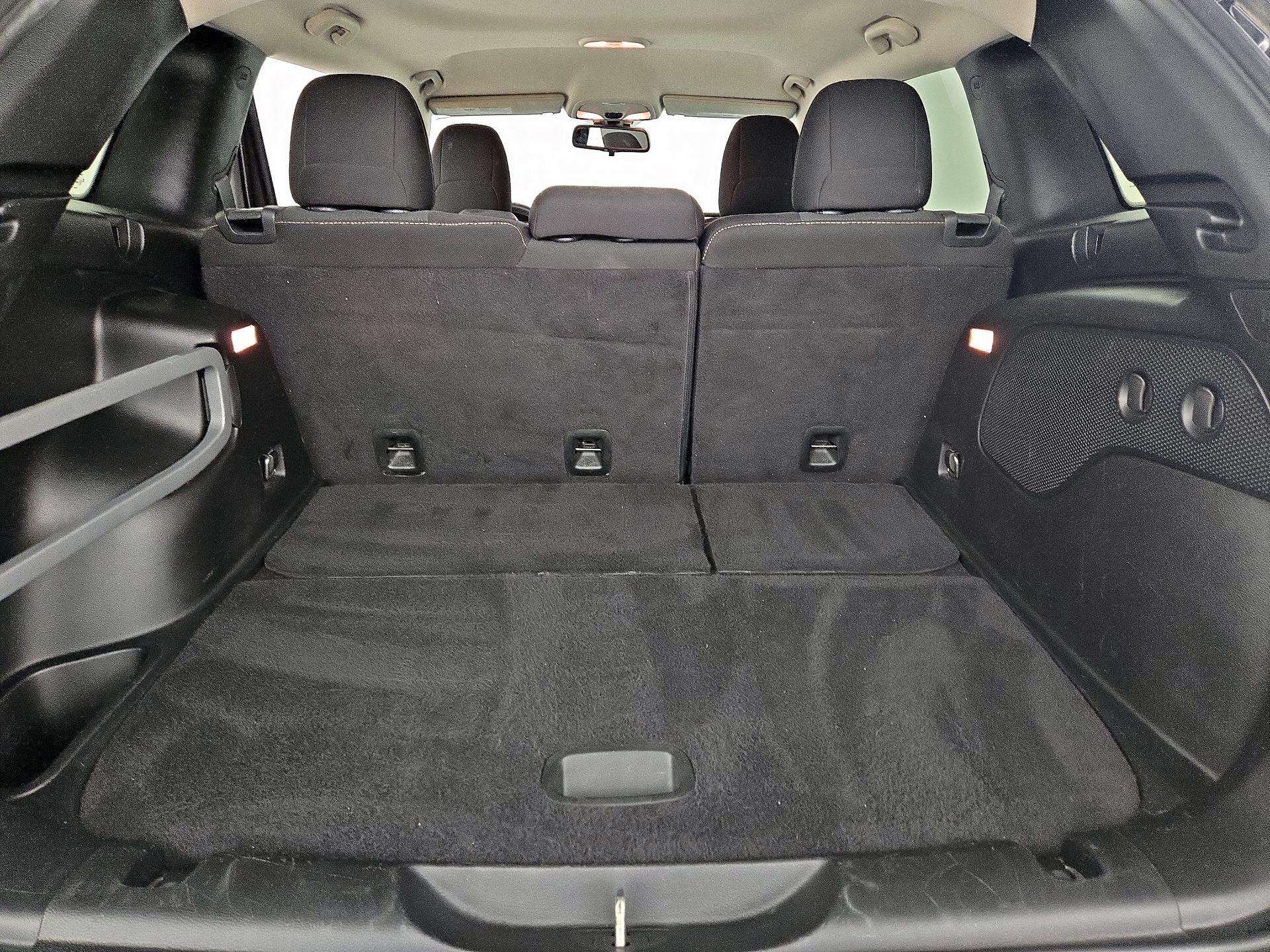 Thumbnail: 2016 Jeep Cherokee - 20
