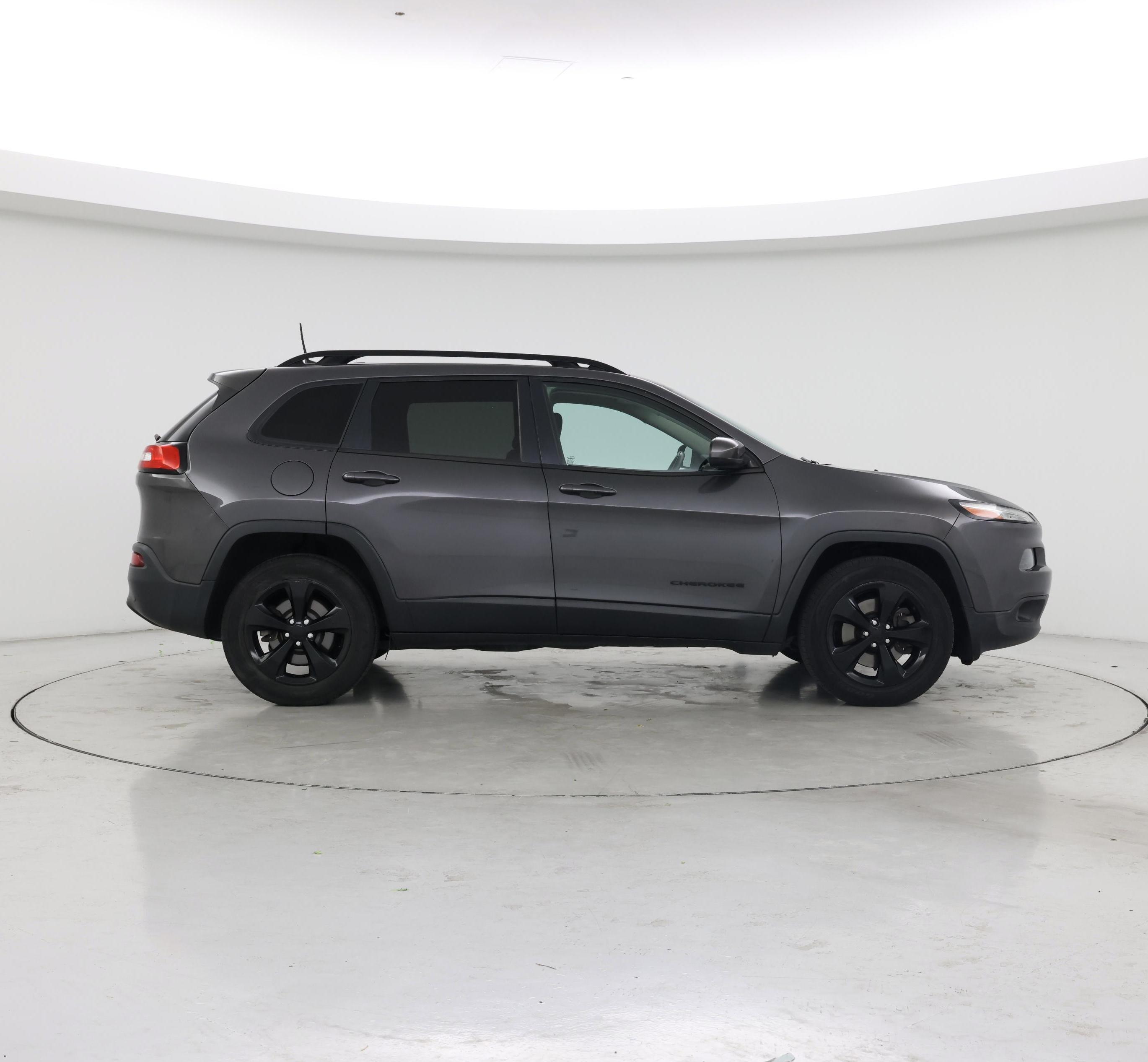 Thumbnail: 2016 Jeep Cherokee - 7