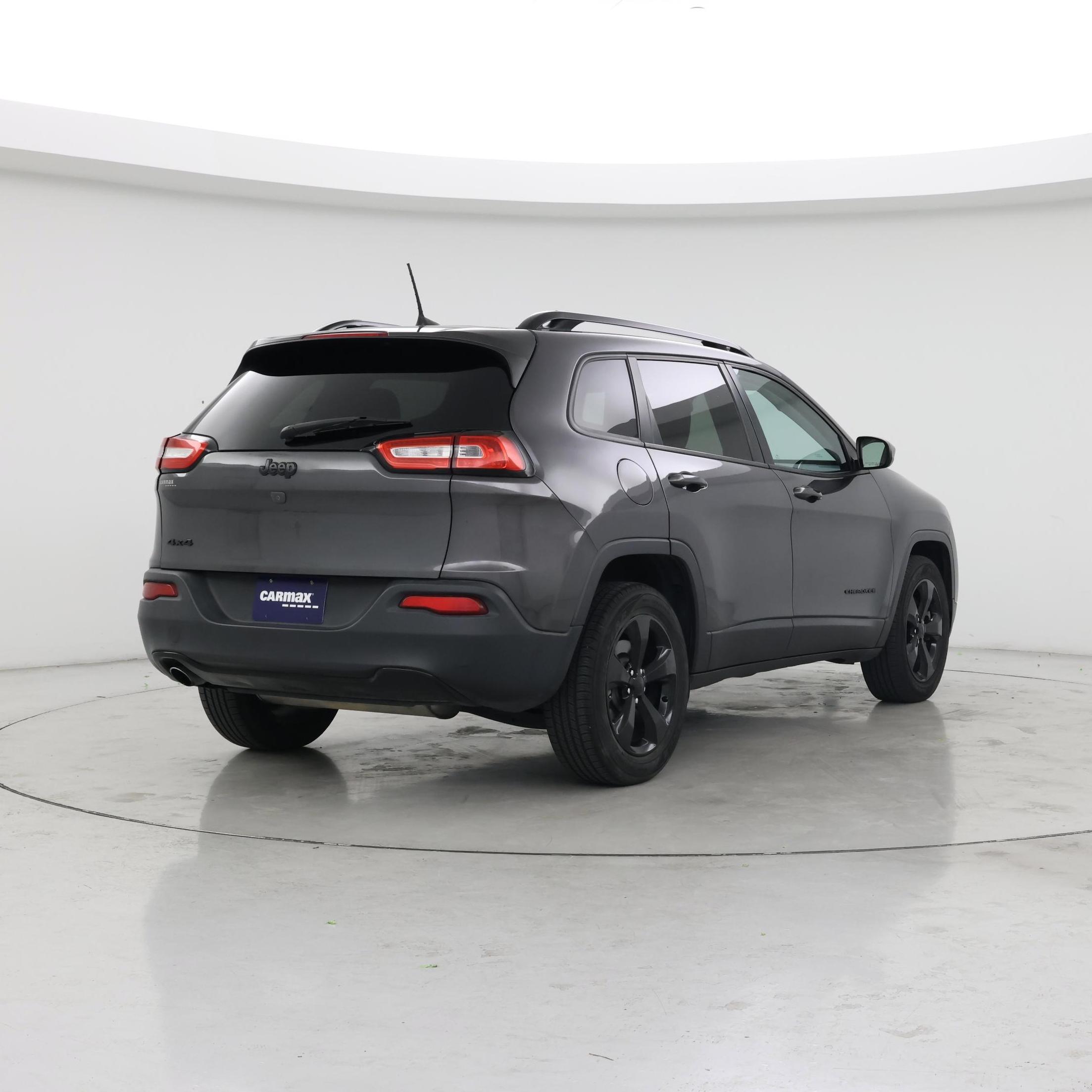 Thumbnail: 2016 Jeep Cherokee - 8