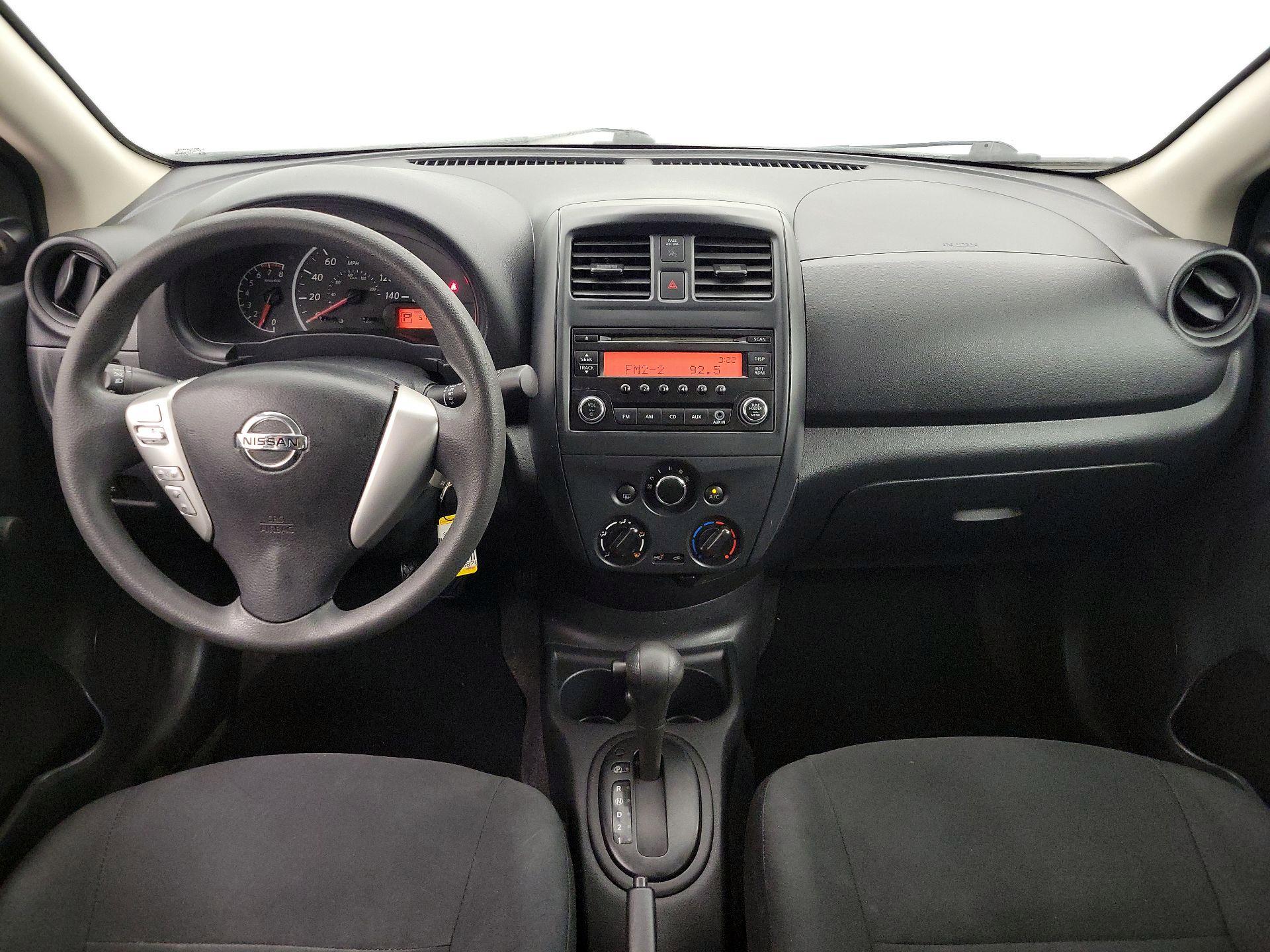 Thumbnail: 2015 Nissan Versa - 9