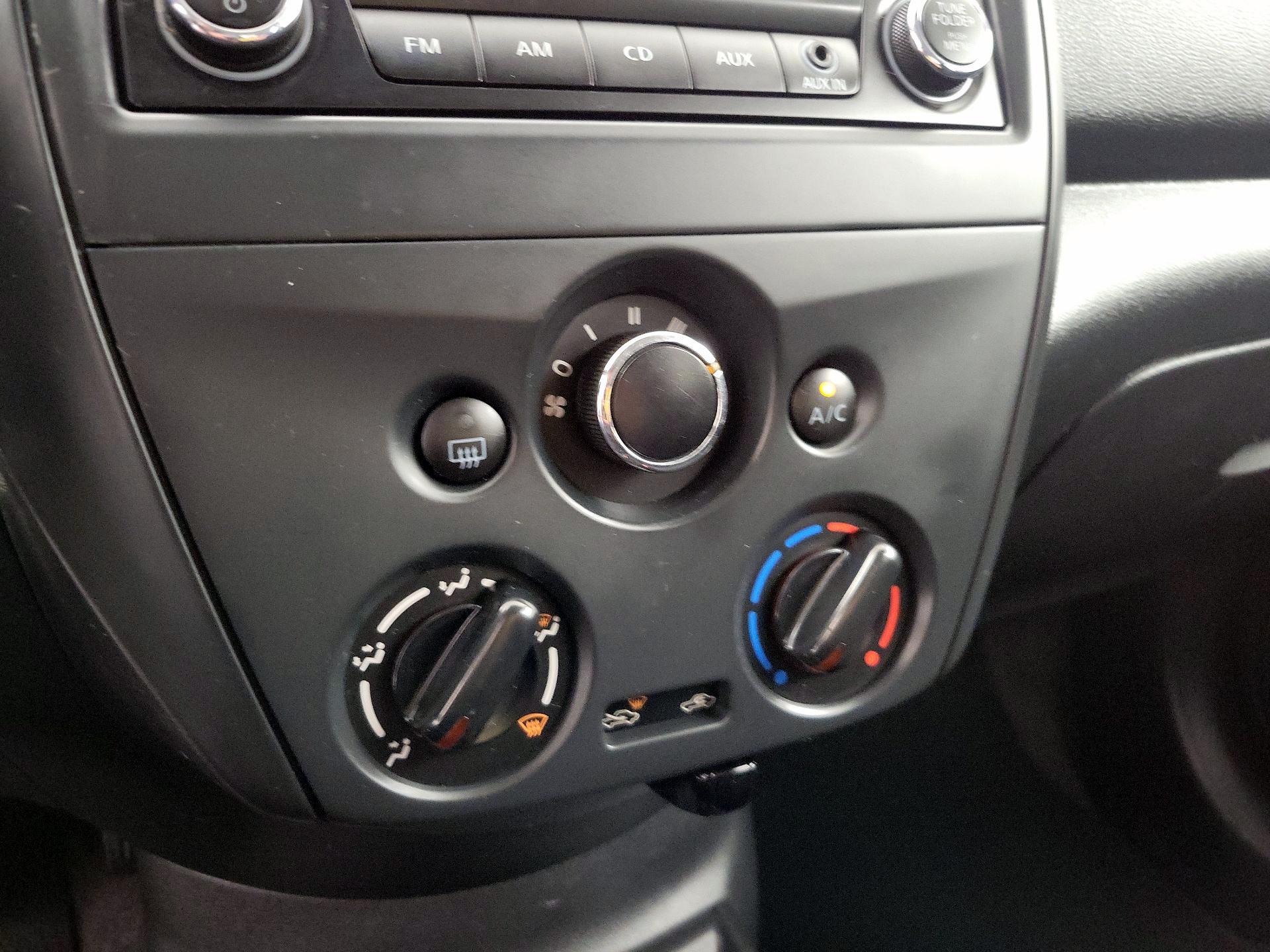 Thumbnail: 2015 Nissan Versa - 15