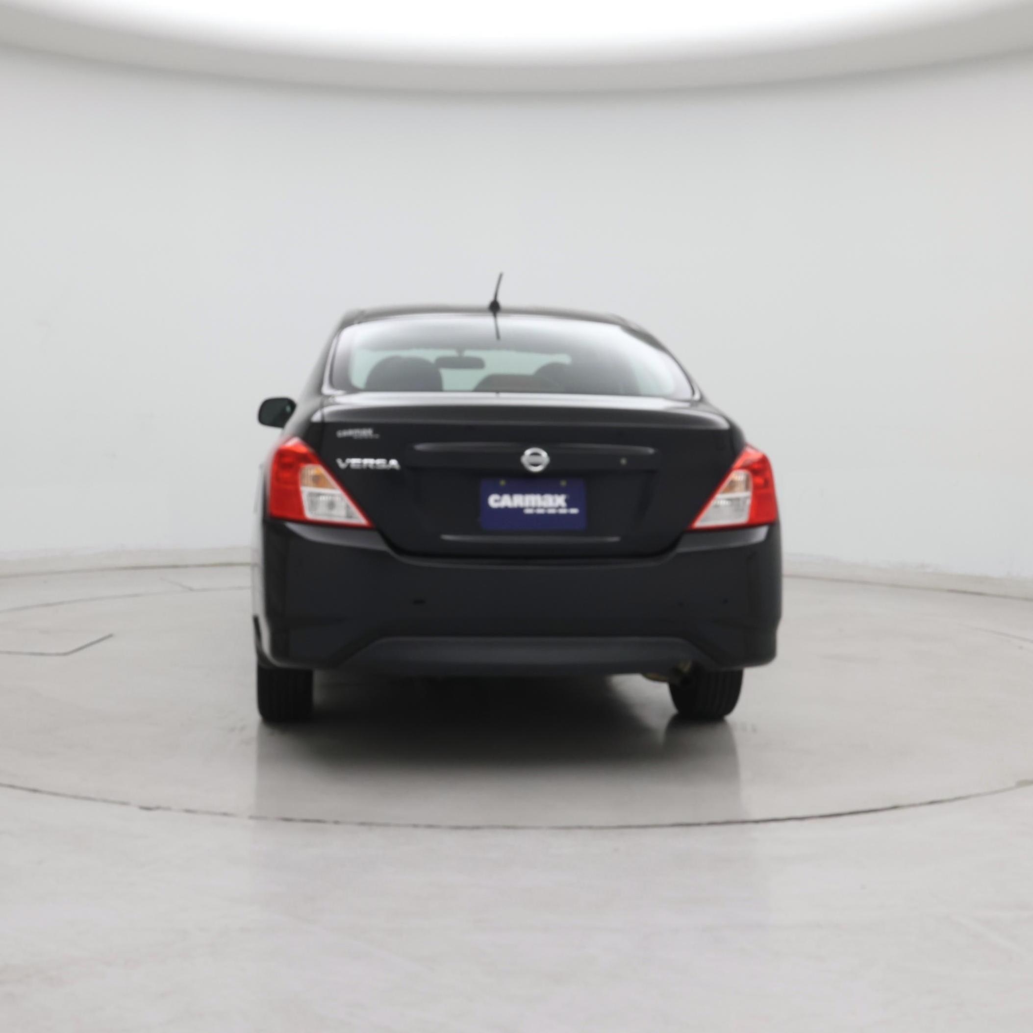 Thumbnail: 2015 Nissan Versa - 6