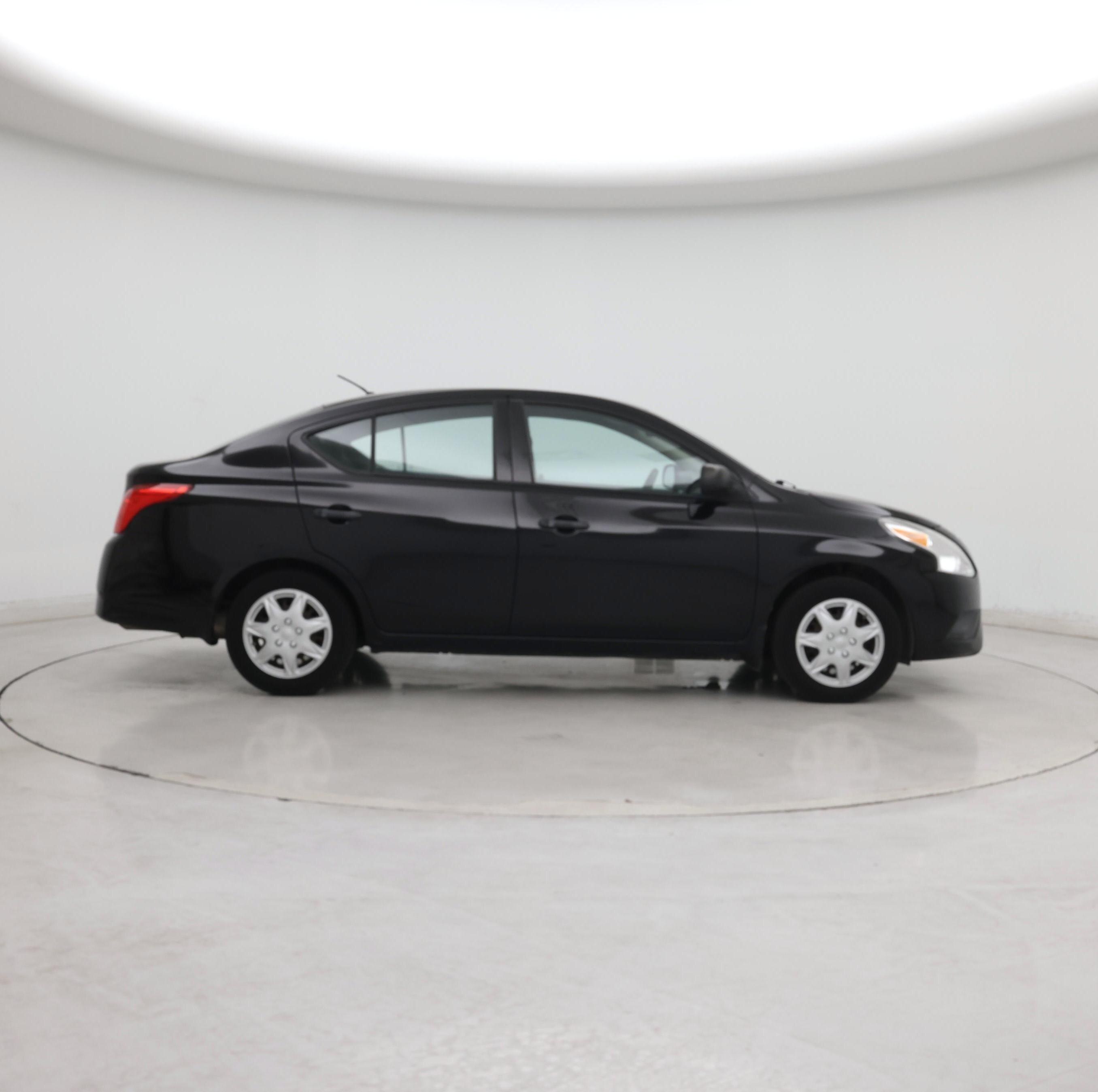 Thumbnail: 2015 Nissan Versa - 7