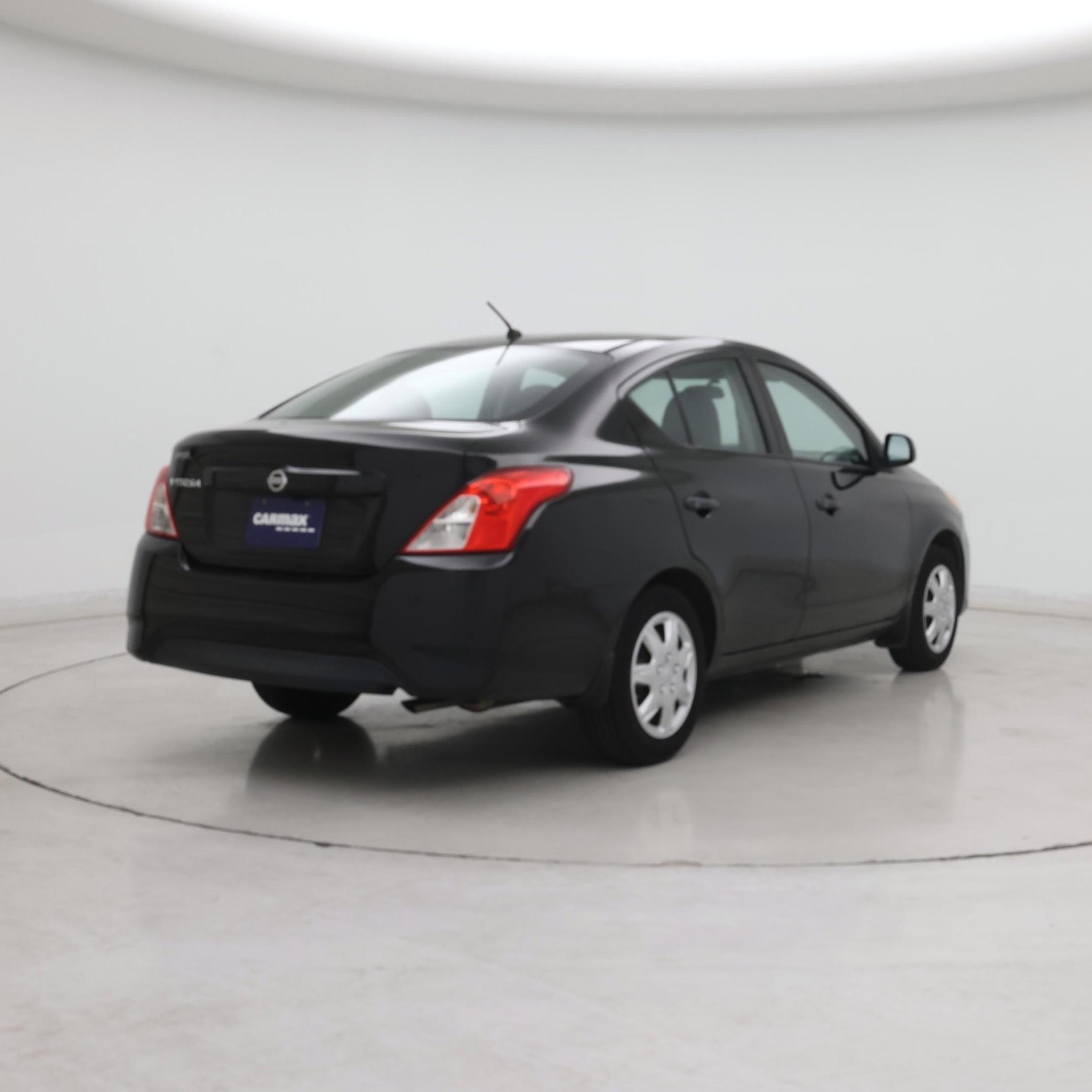 Thumbnail: 2015 Nissan Versa - 8