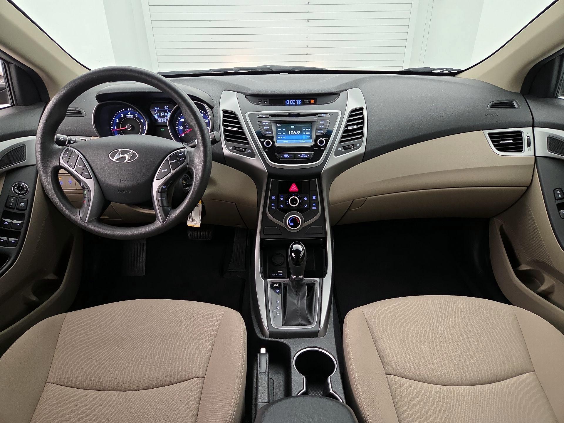 Thumbnail: 2016 Hyundai Elantra - 9