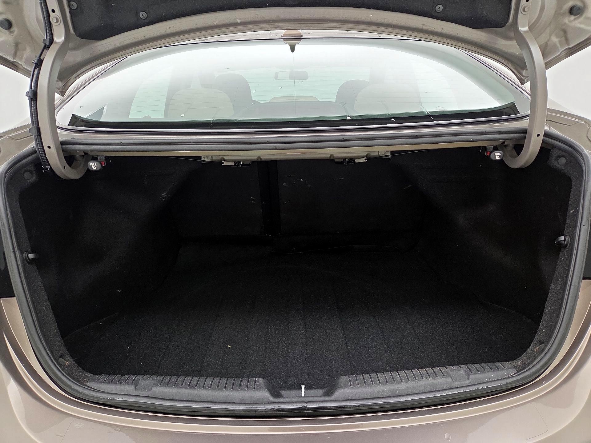 Thumbnail: 2016 Hyundai Elantra - 20