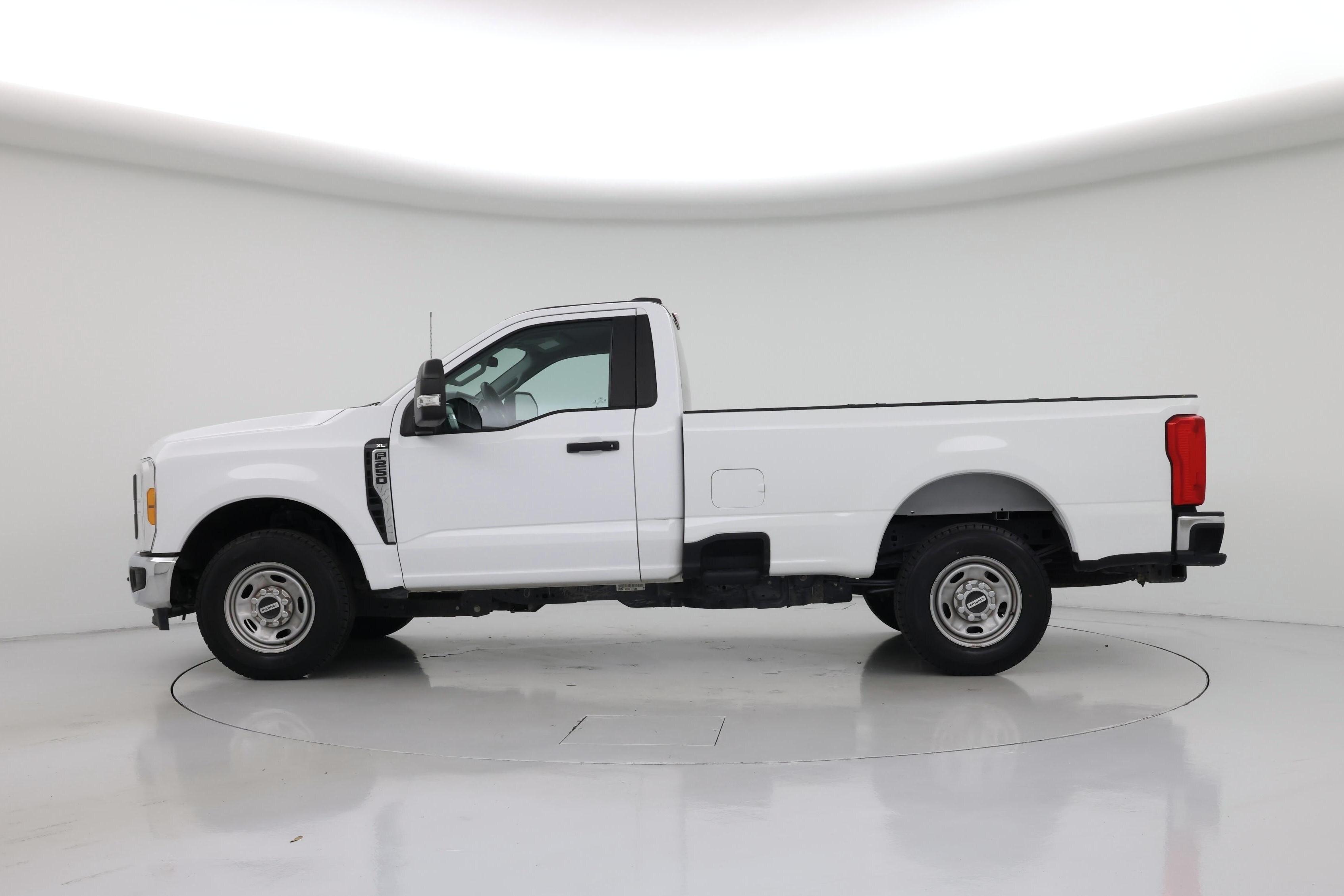 Thumbnail: 2023 Ford F-250 - 3