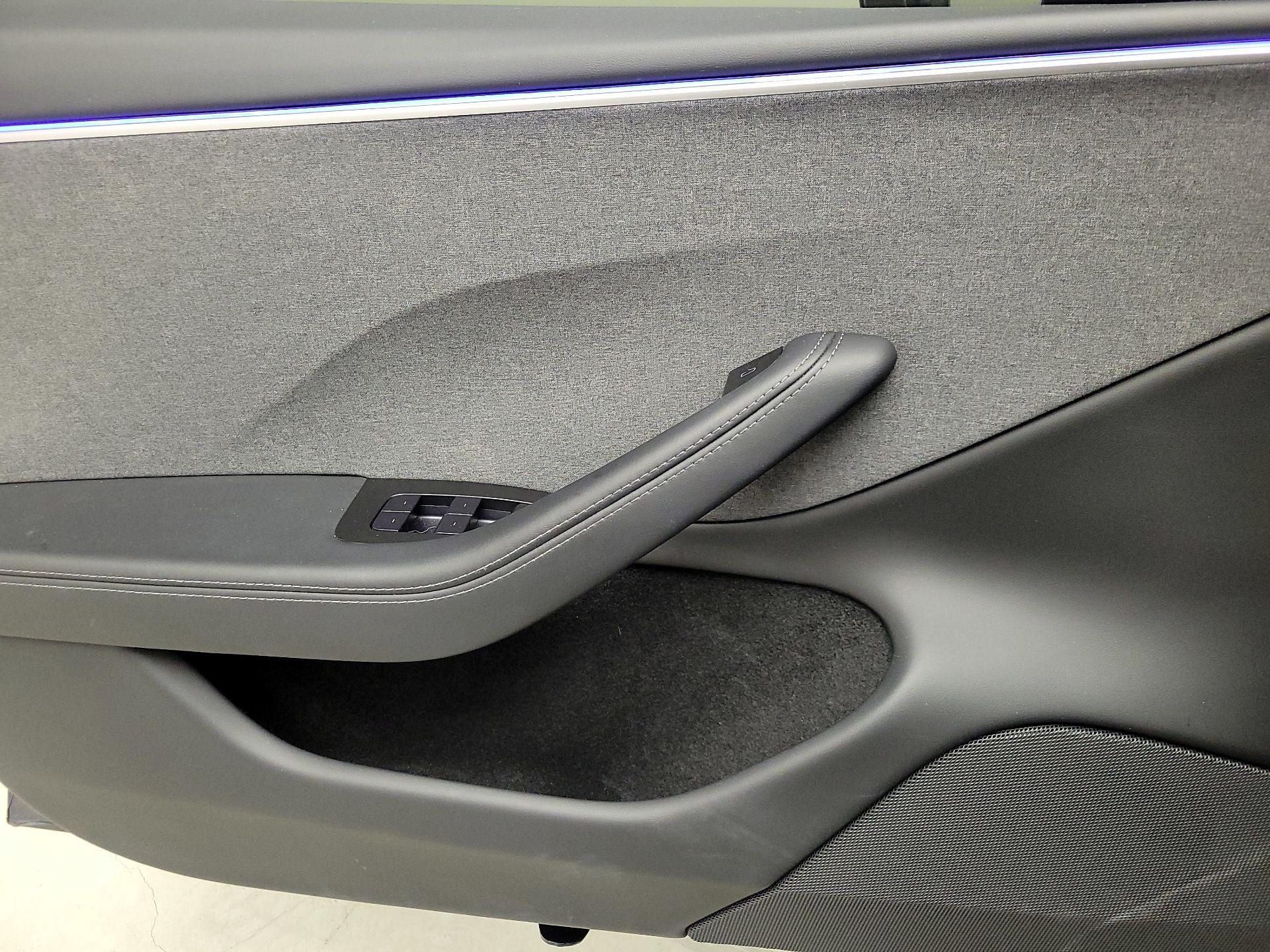 Thumbnail: 2024 Tesla Model 3 - 12