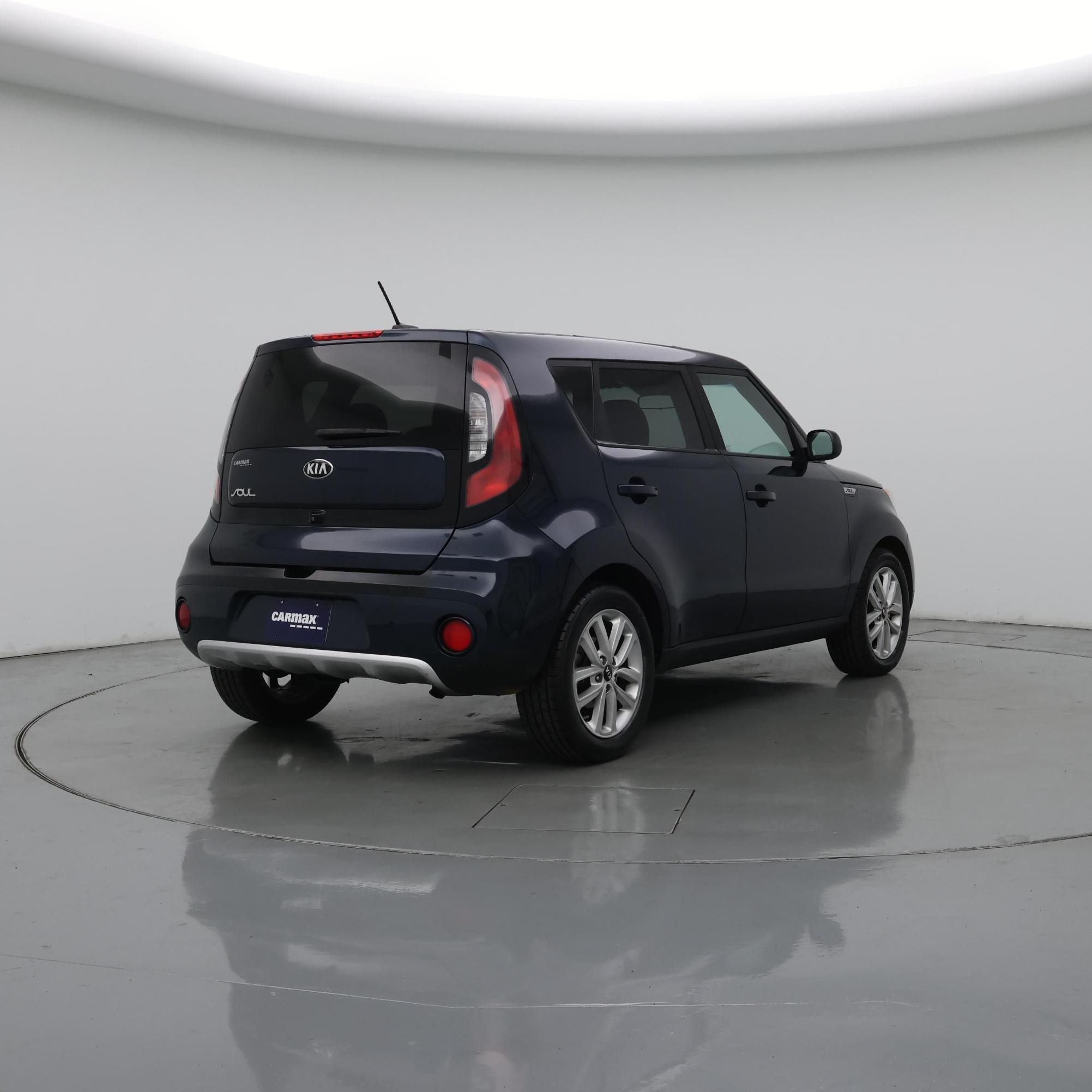 Thumbnail: 2017 Kia Soul - 8