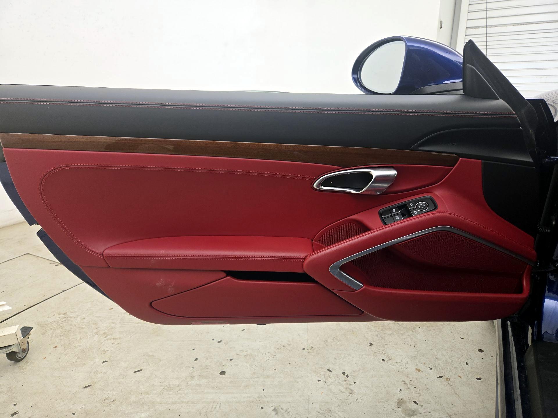 Thumbnail: 2022 Porsche 718 Boxster - 12