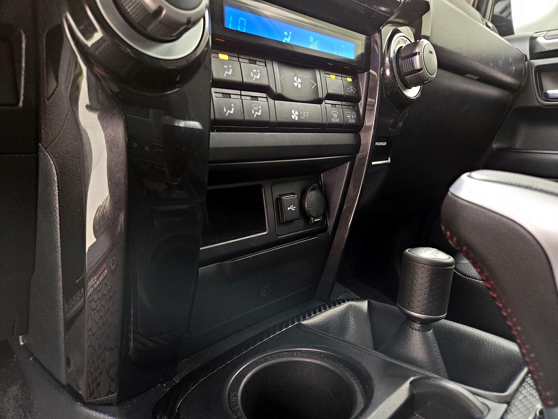 Thumbnail: 2022 Toyota 4Runner - 19
