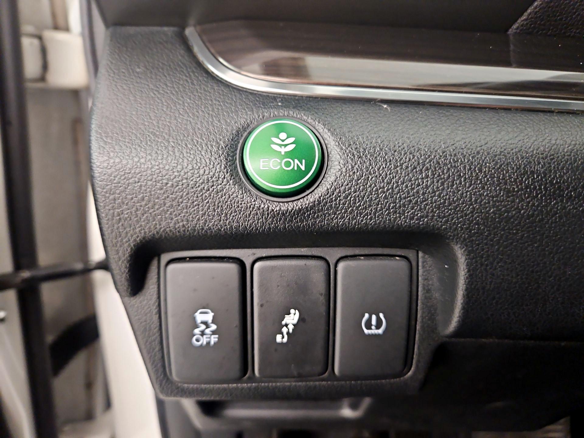 Thumbnail: 2016 Honda CR-V - 13