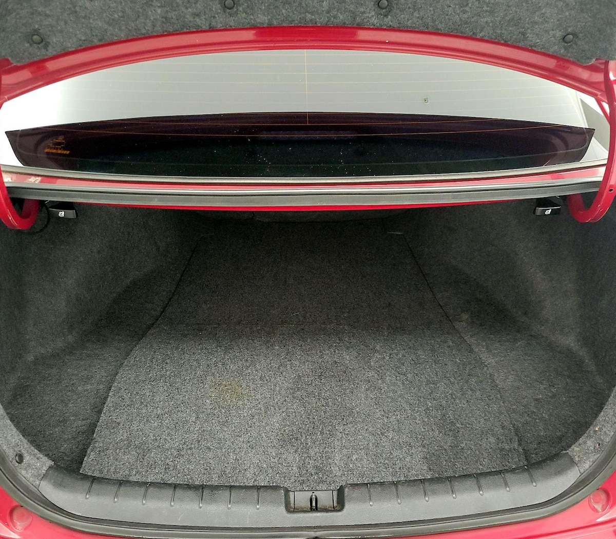 Trunk/Cargo (Seats Up)