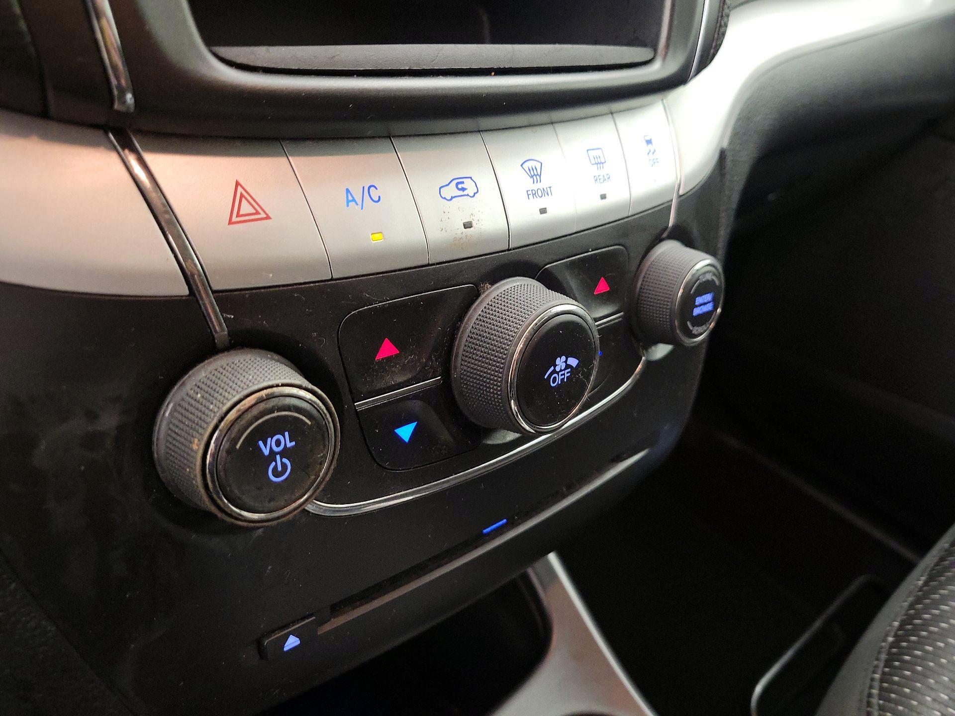 Thumbnail: 2019 Dodge Journey - 16