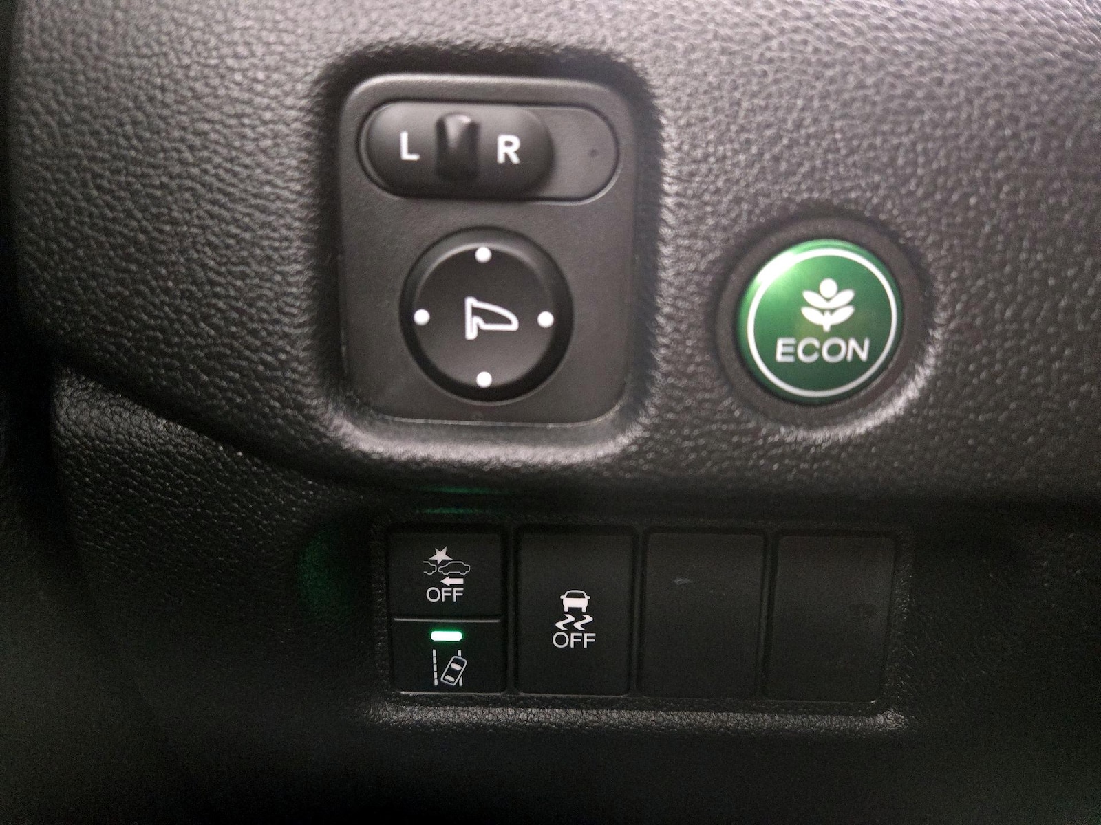 2022 Honda Pilot SE - Photo 14