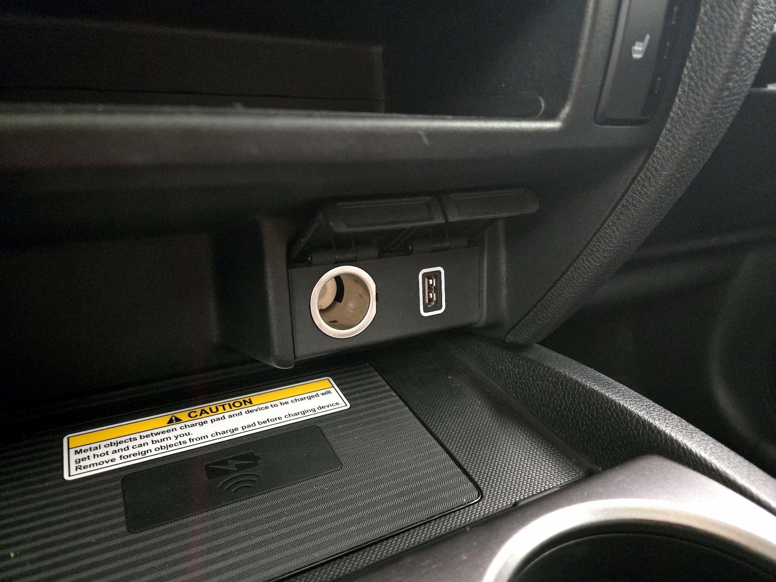 2022 Honda Pilot SE - Photo 19