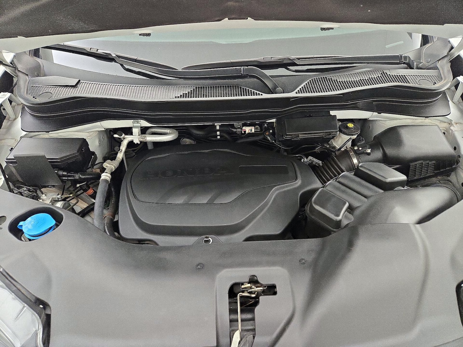 2022 Honda Pilot SE - Photo 25