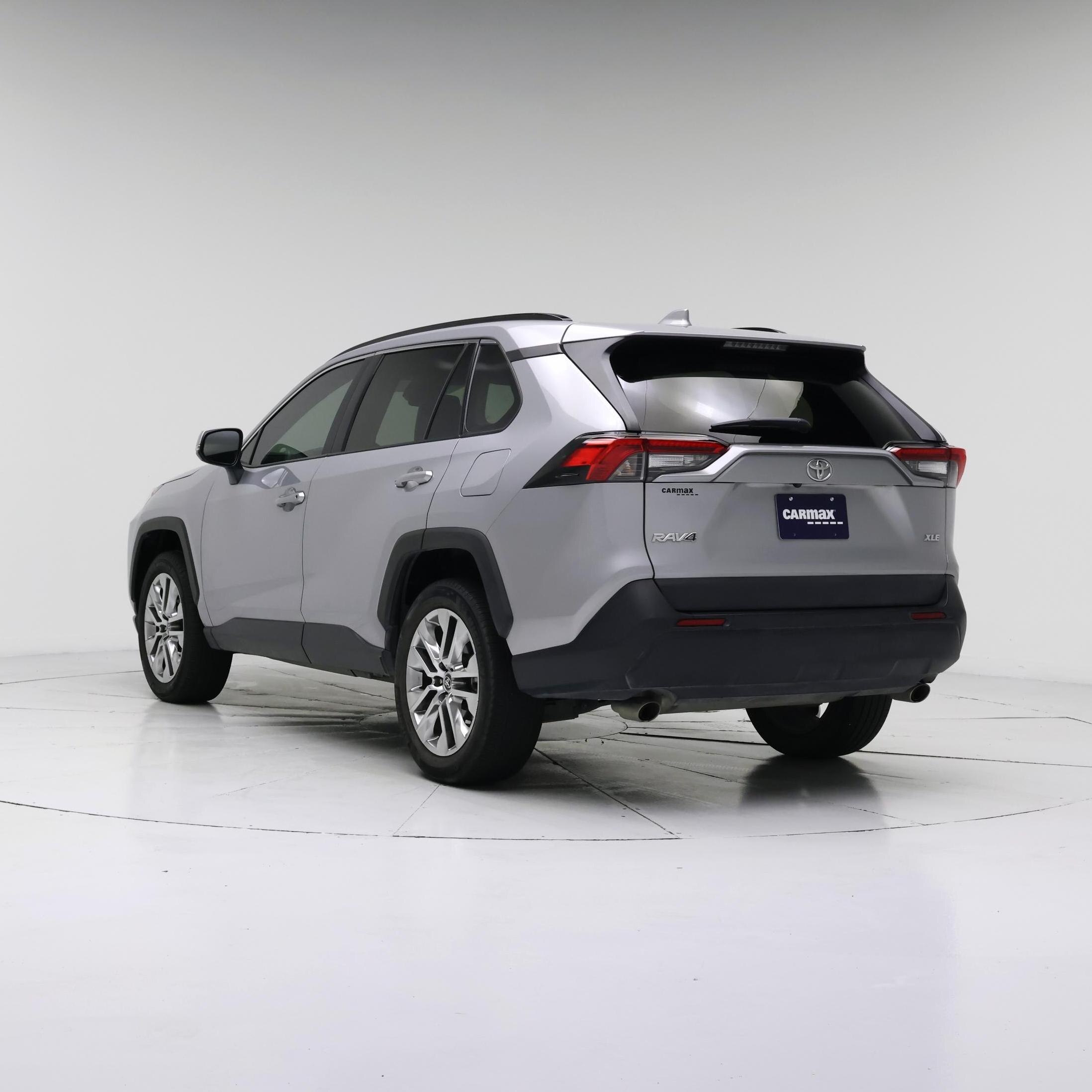 Thumbnail: 2020 Toyota RAV4 - 2