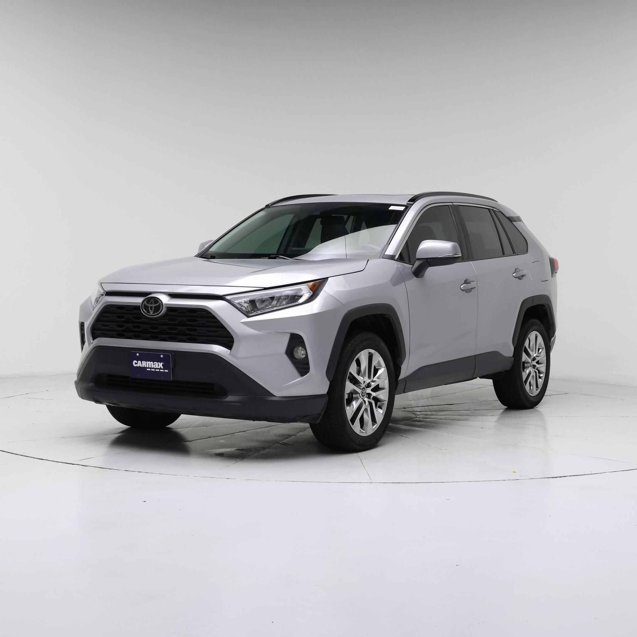 Thumbnail: 2020 Toyota RAV4 - 4