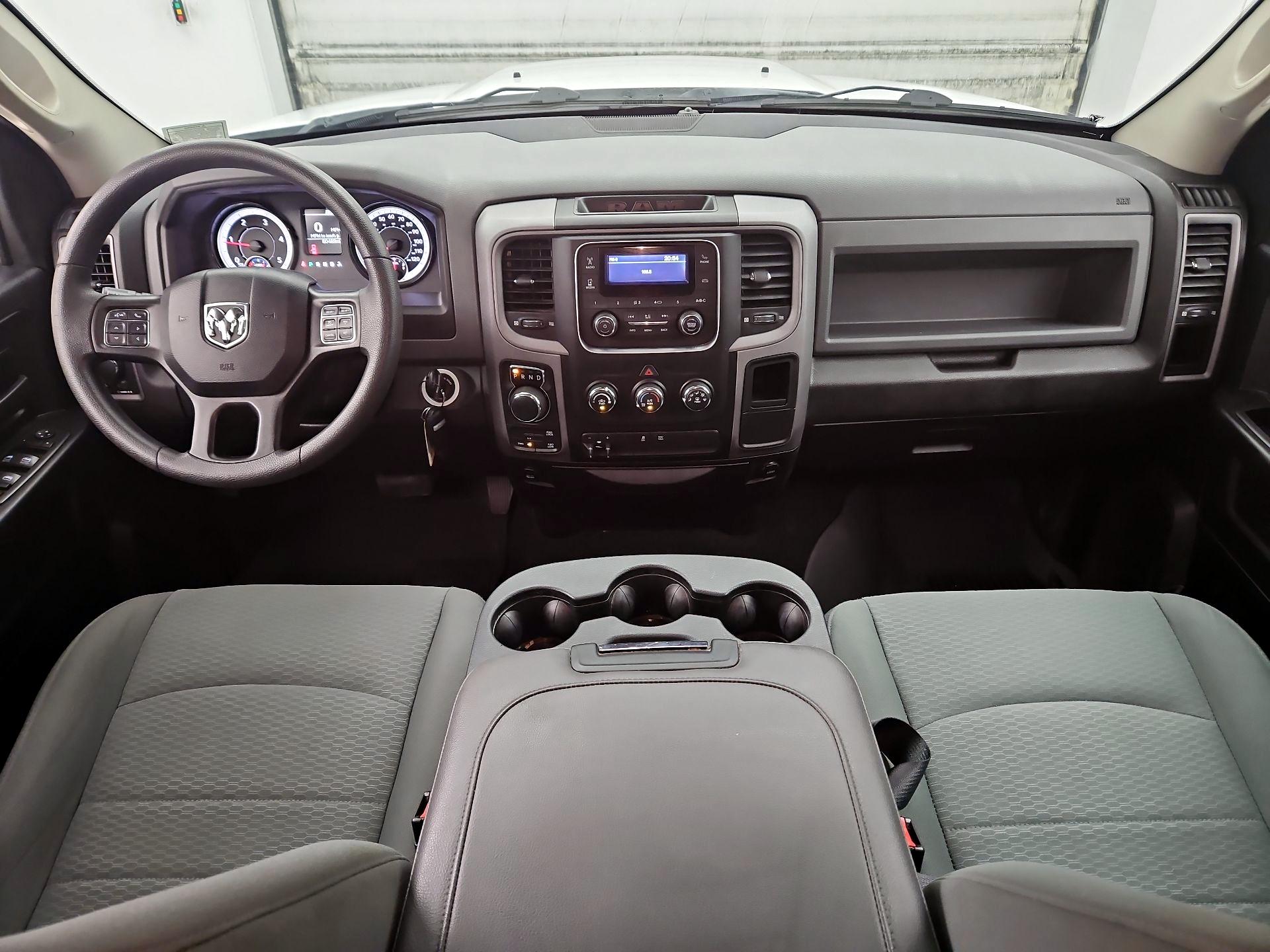 Thumbnail: 2019 RAM 1500 Classic - 9