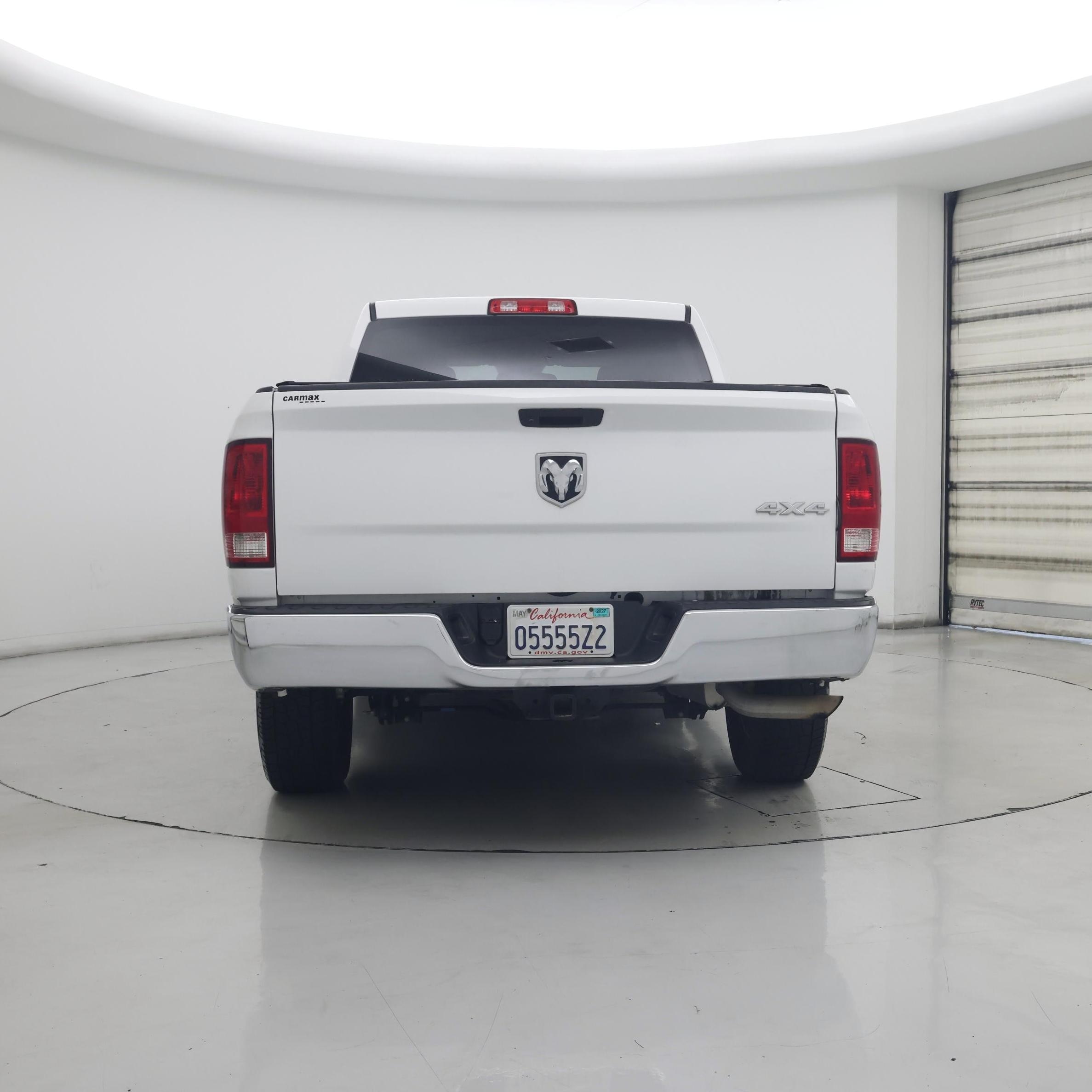 Thumbnail: 2019 RAM 1500 Classic - 6