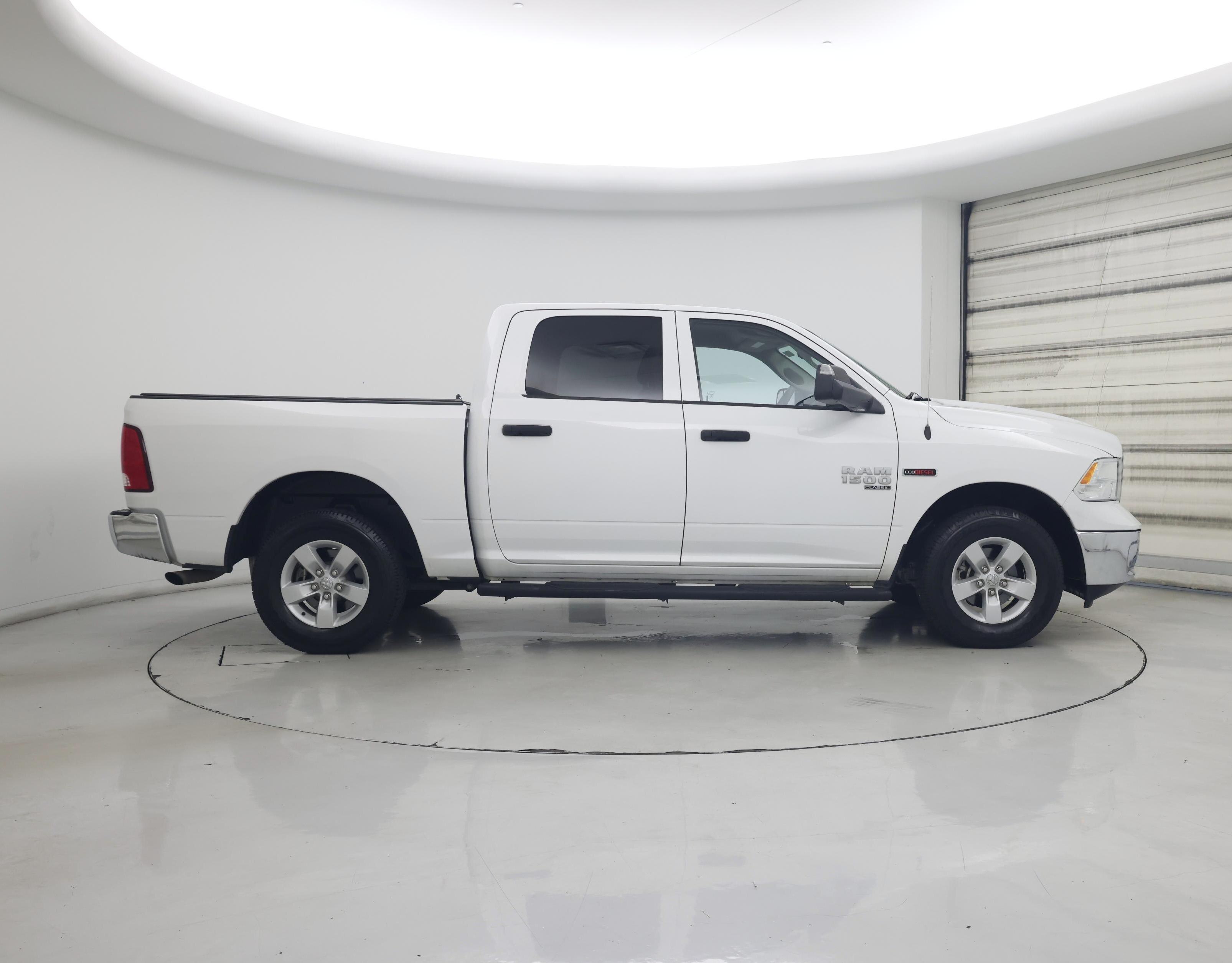 Thumbnail: 2019 RAM 1500 Classic - 7