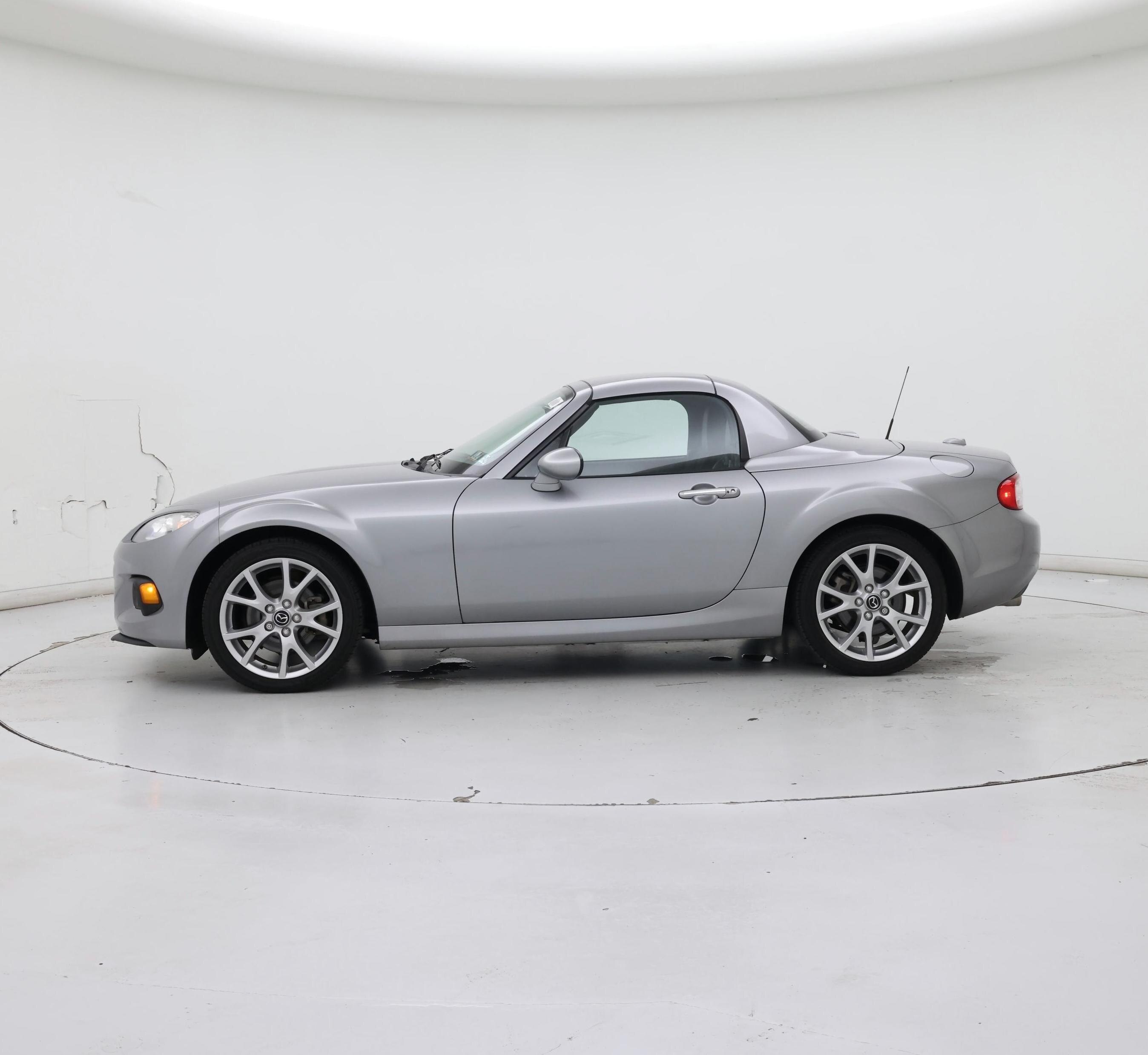Thumbnail: 2015 Mazda MX-5 Miata - 3