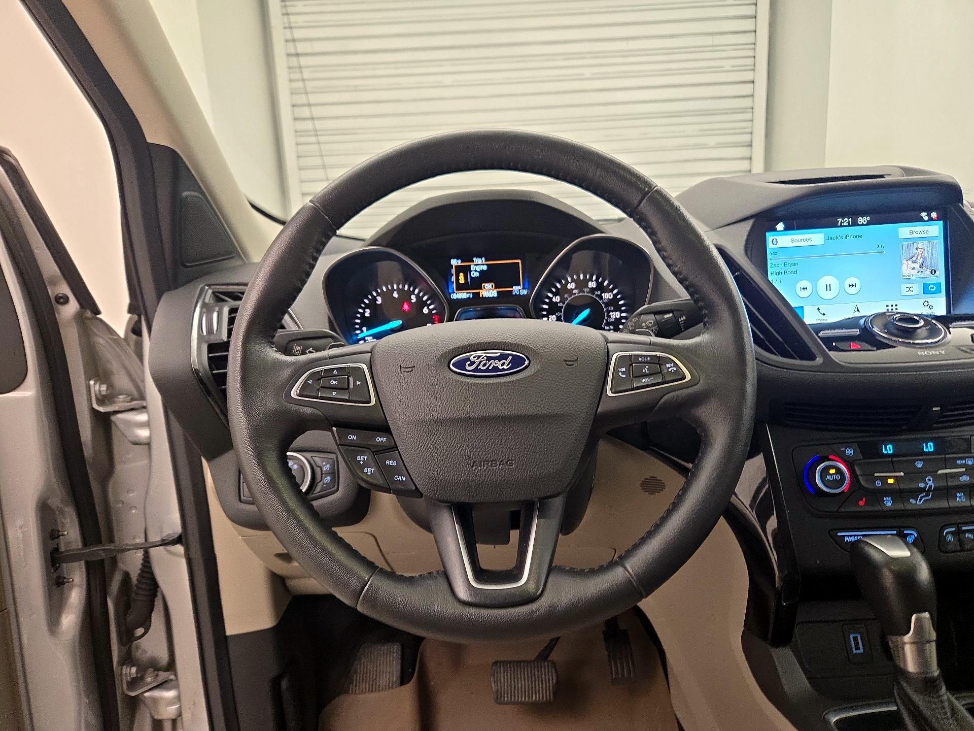 Thumbnail: 2017 Ford Escape - 10