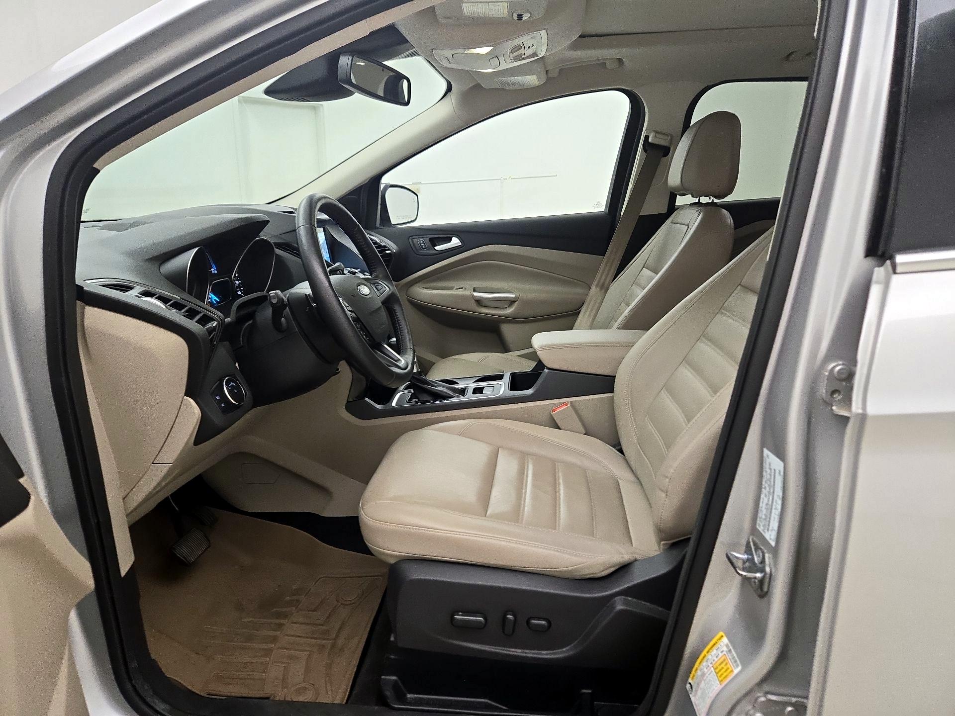 Thumbnail: 2017 Ford Escape - 11